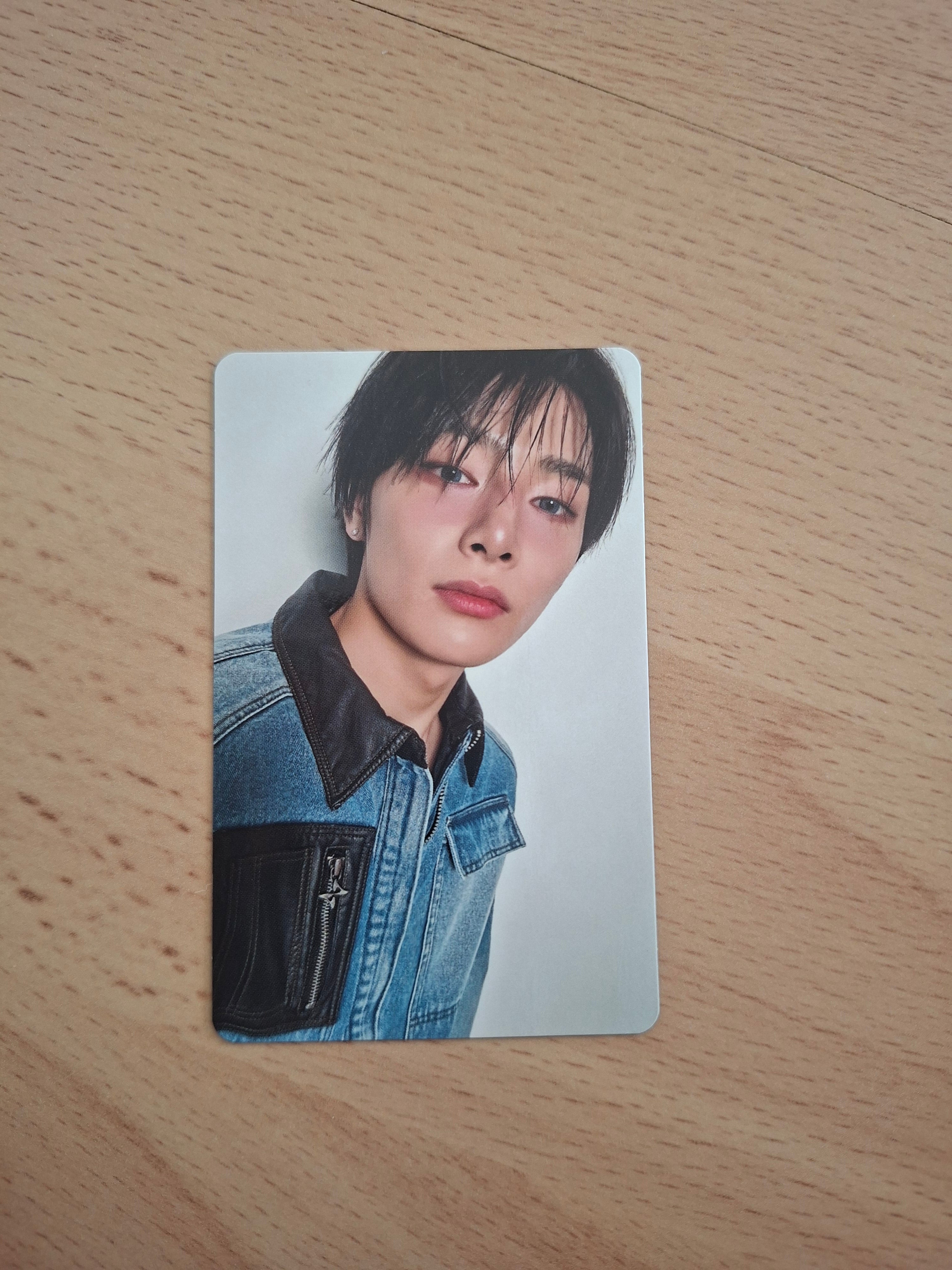 Stray Kids Hollow Regular Photocards