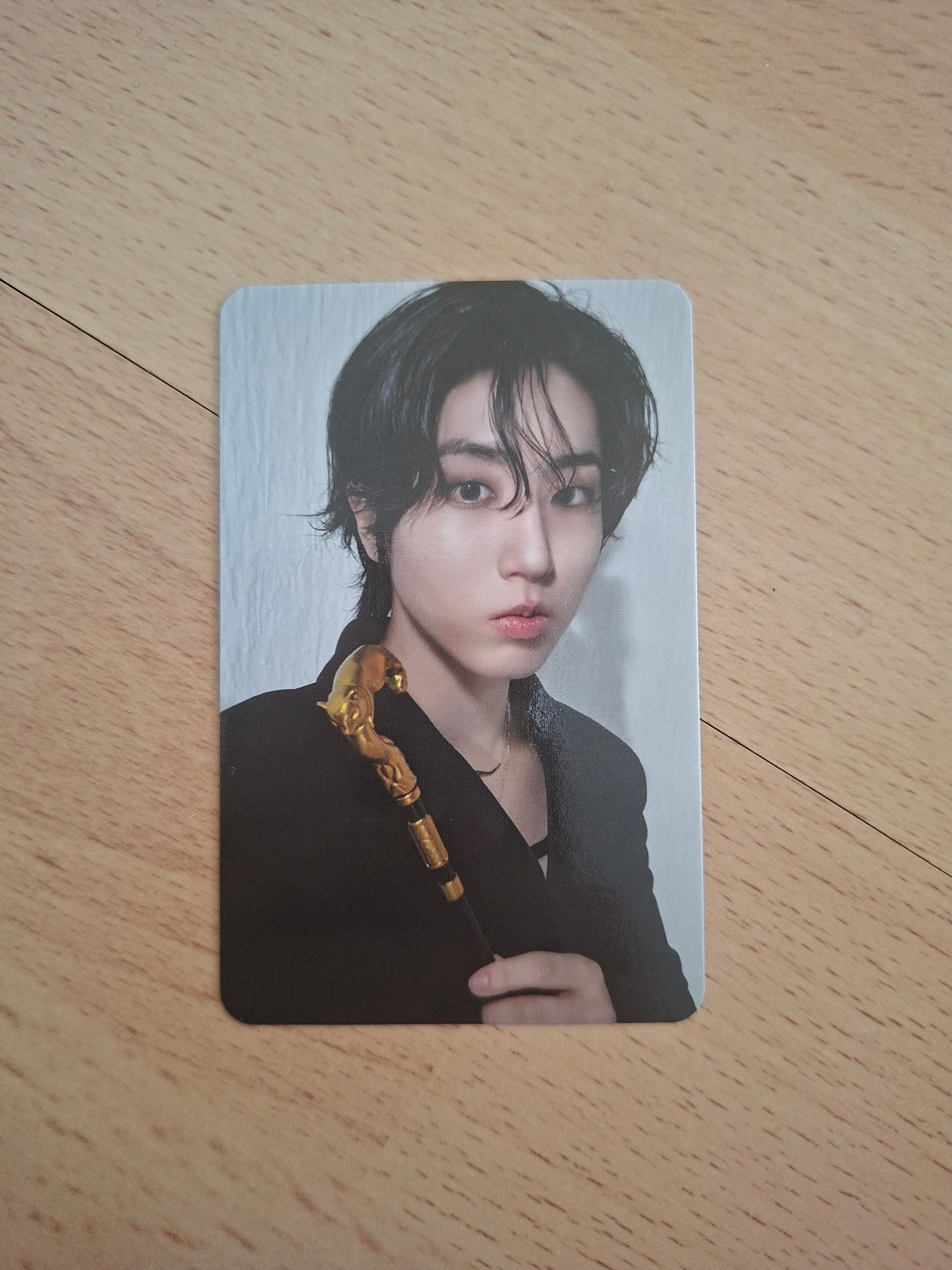 Stray Kids Ate Album Photocards