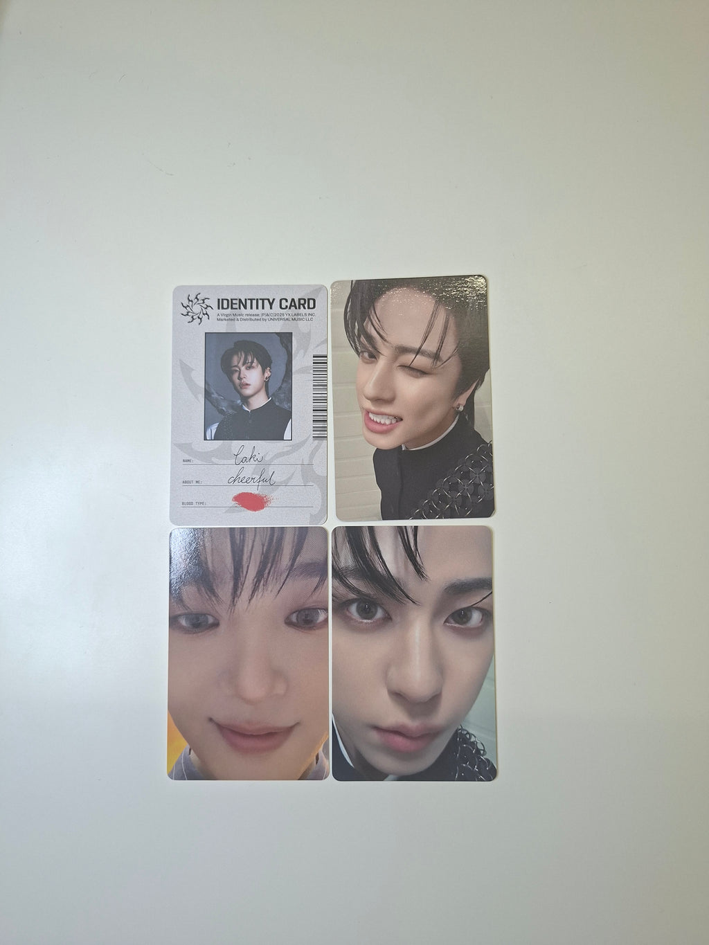 &Team Go in Blind Album Photocard
