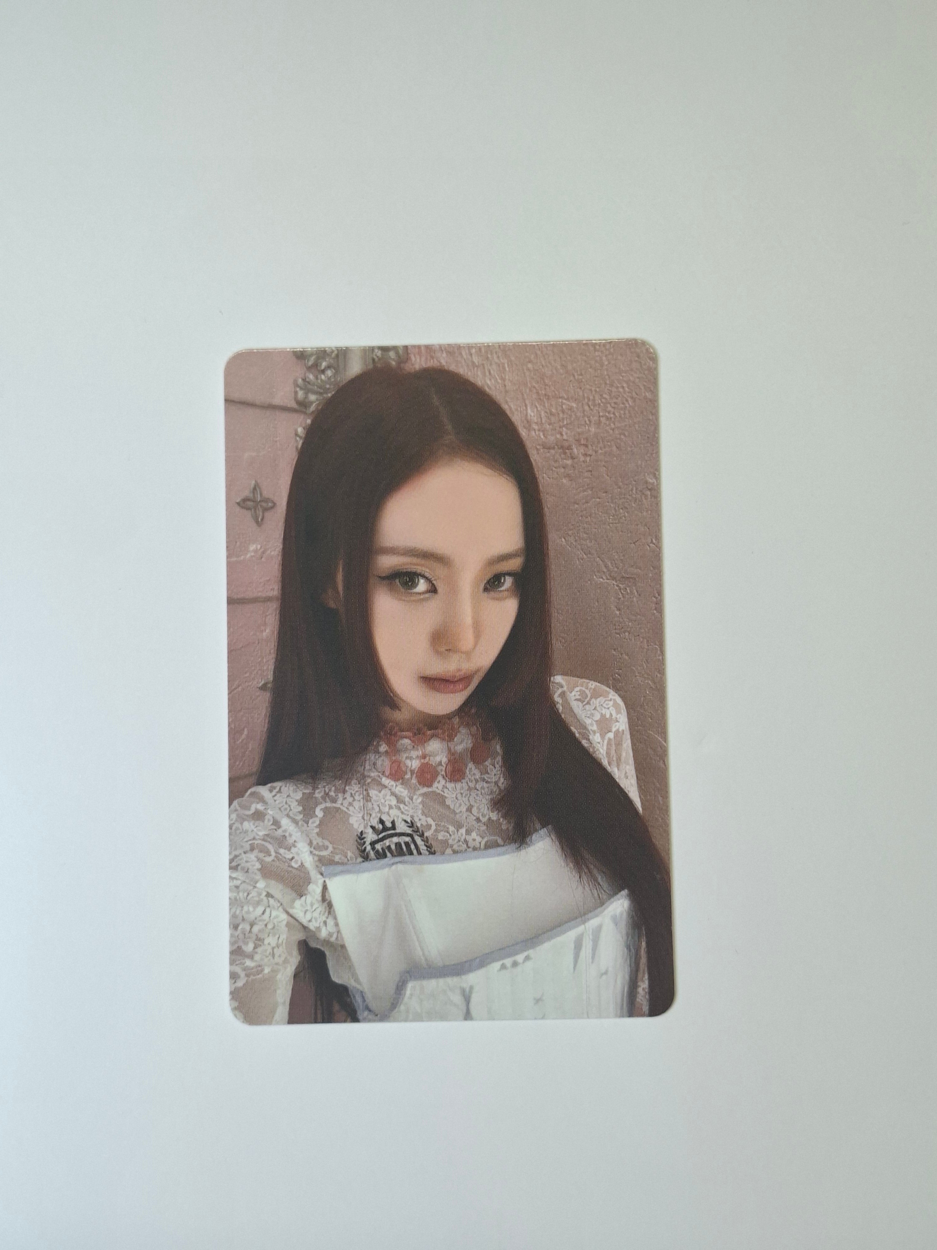 Meovv Bite Now Pop Up Collect Case Photocard