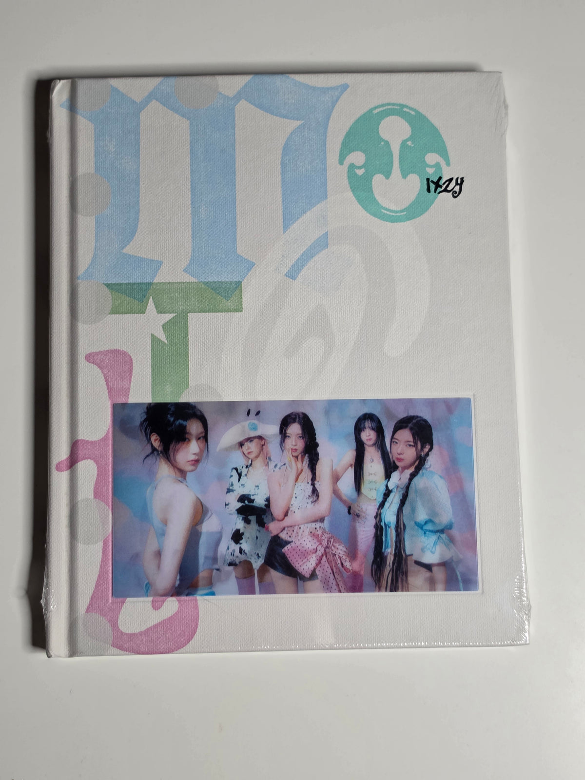 Itzy Motto Album Photobook Version