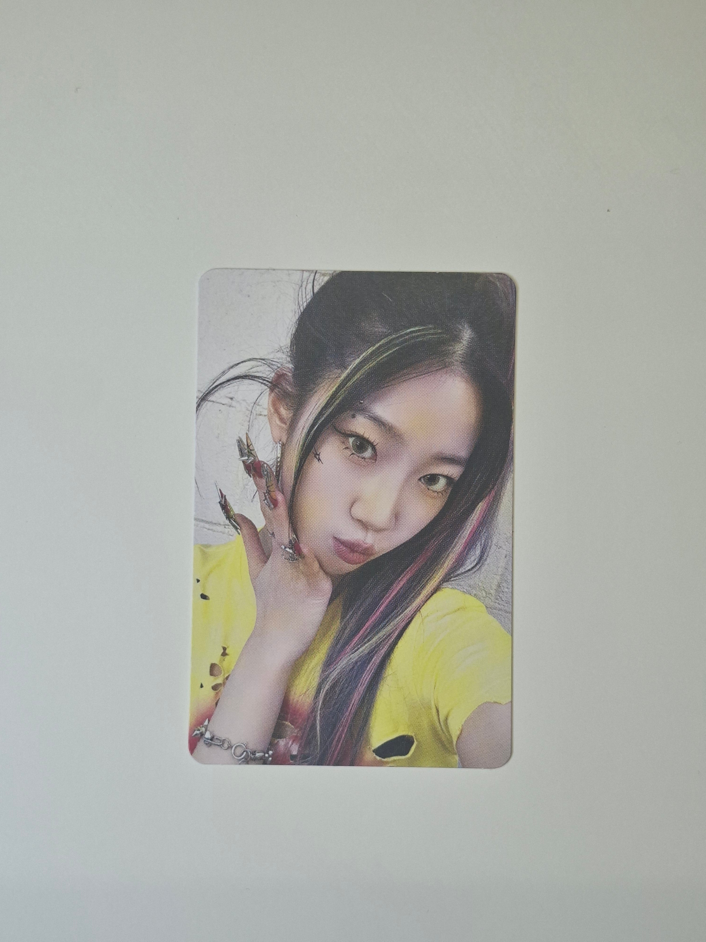 Lesserafim Crazy Balaclava Photocard