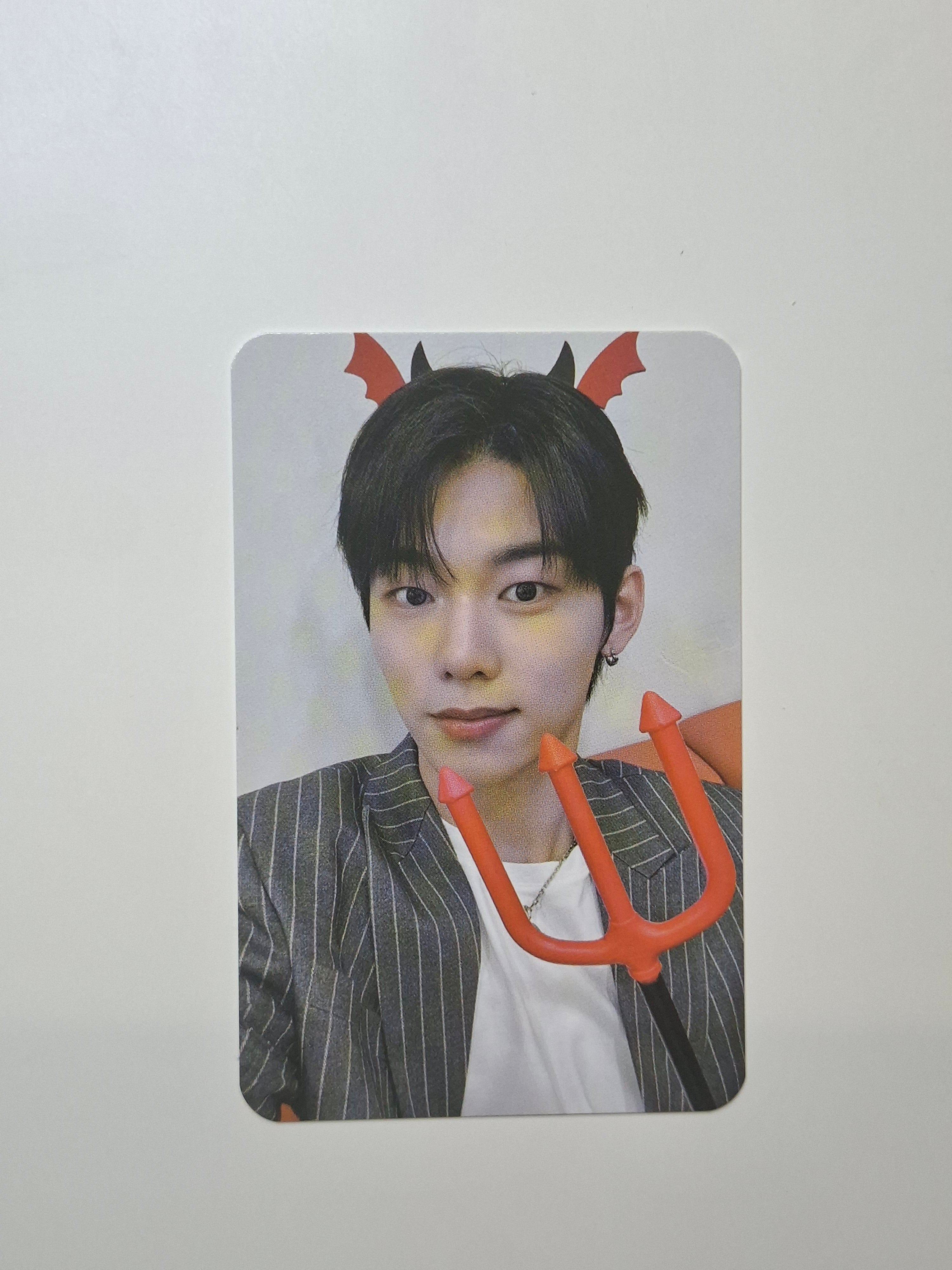 Evnne Un: Seen Kpopstore Photocard