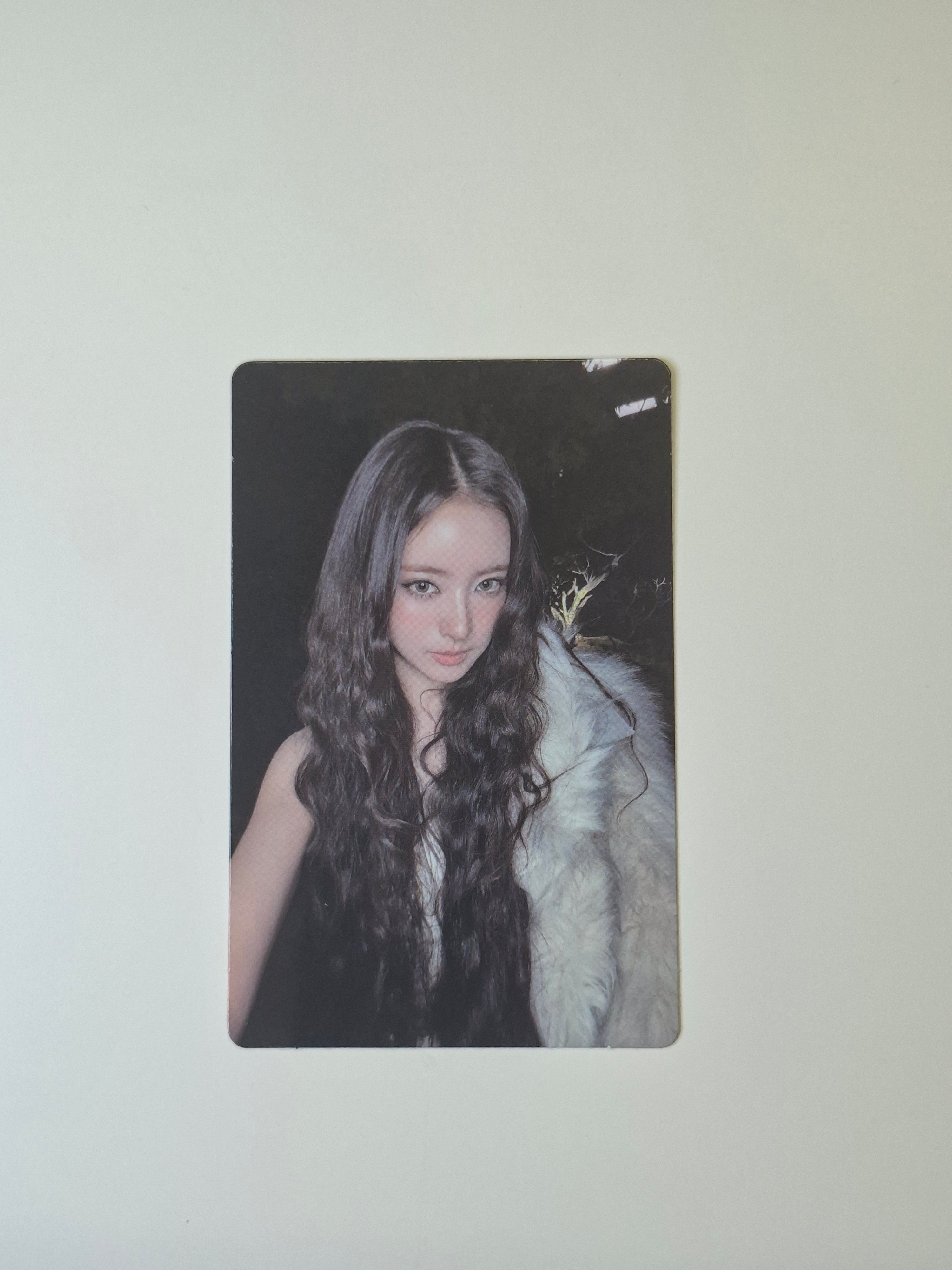 Meovv Bite Now Pop up Griptok Photocard
