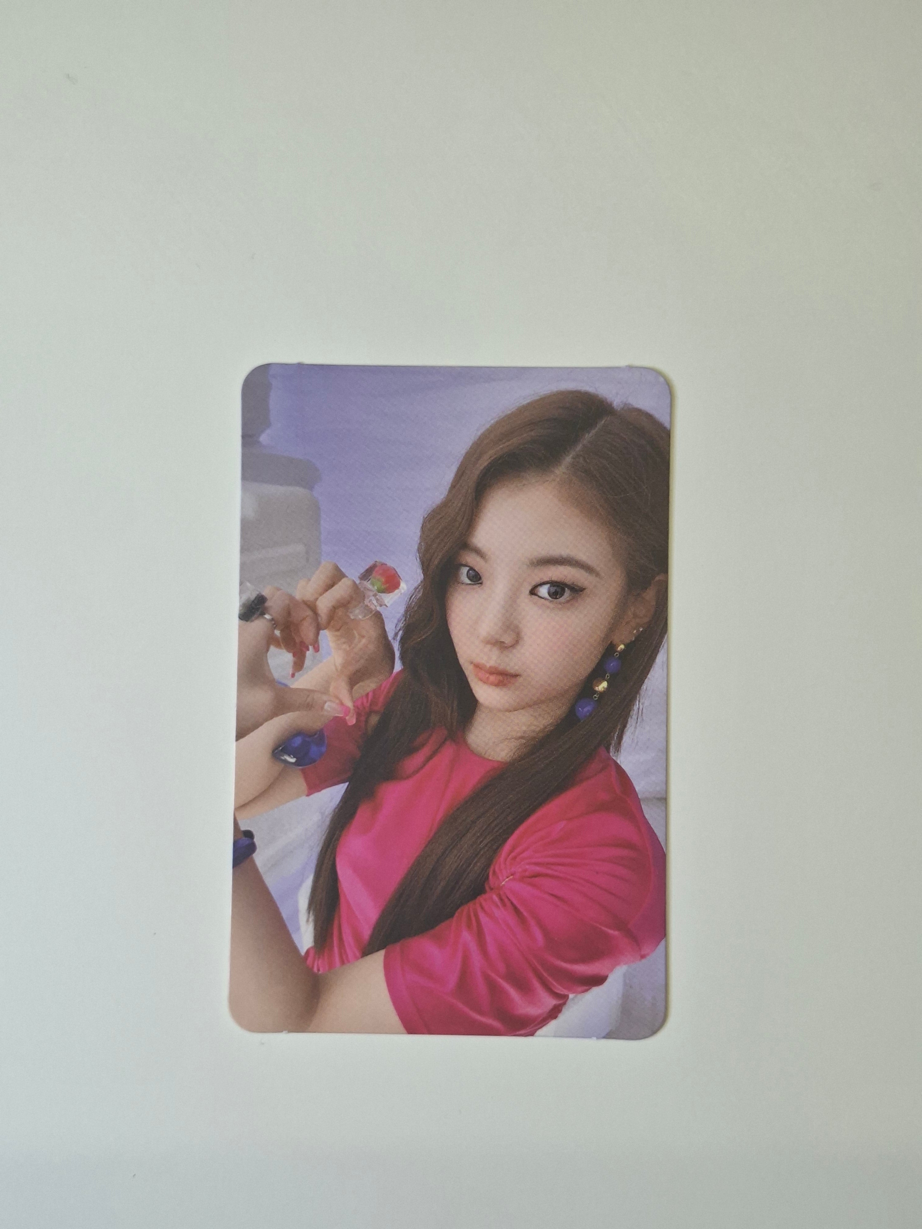 Itzy Not Shy Album Photocard