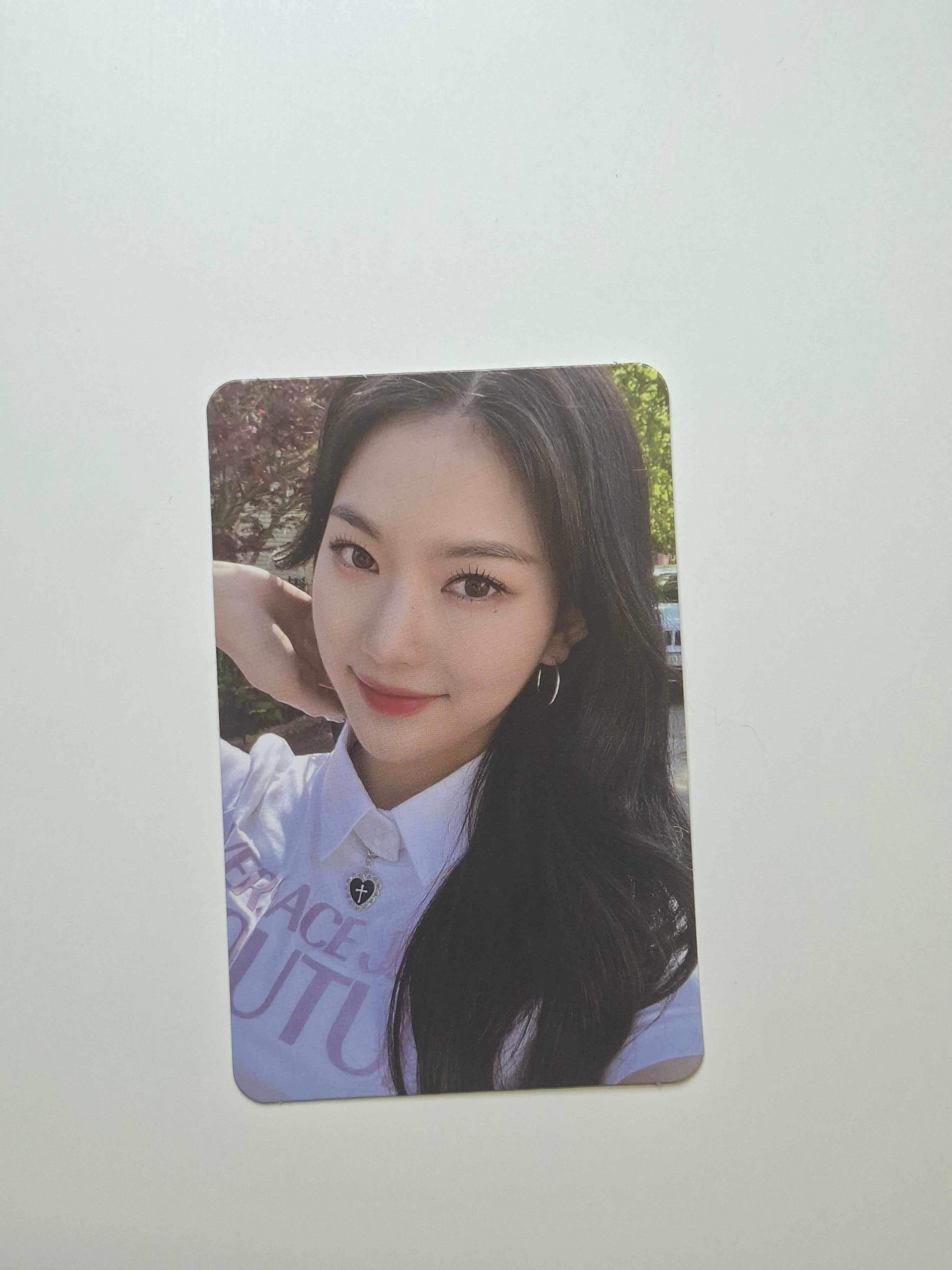 Stayc Photobook Stay in Chicago PVC Wallet Photocard