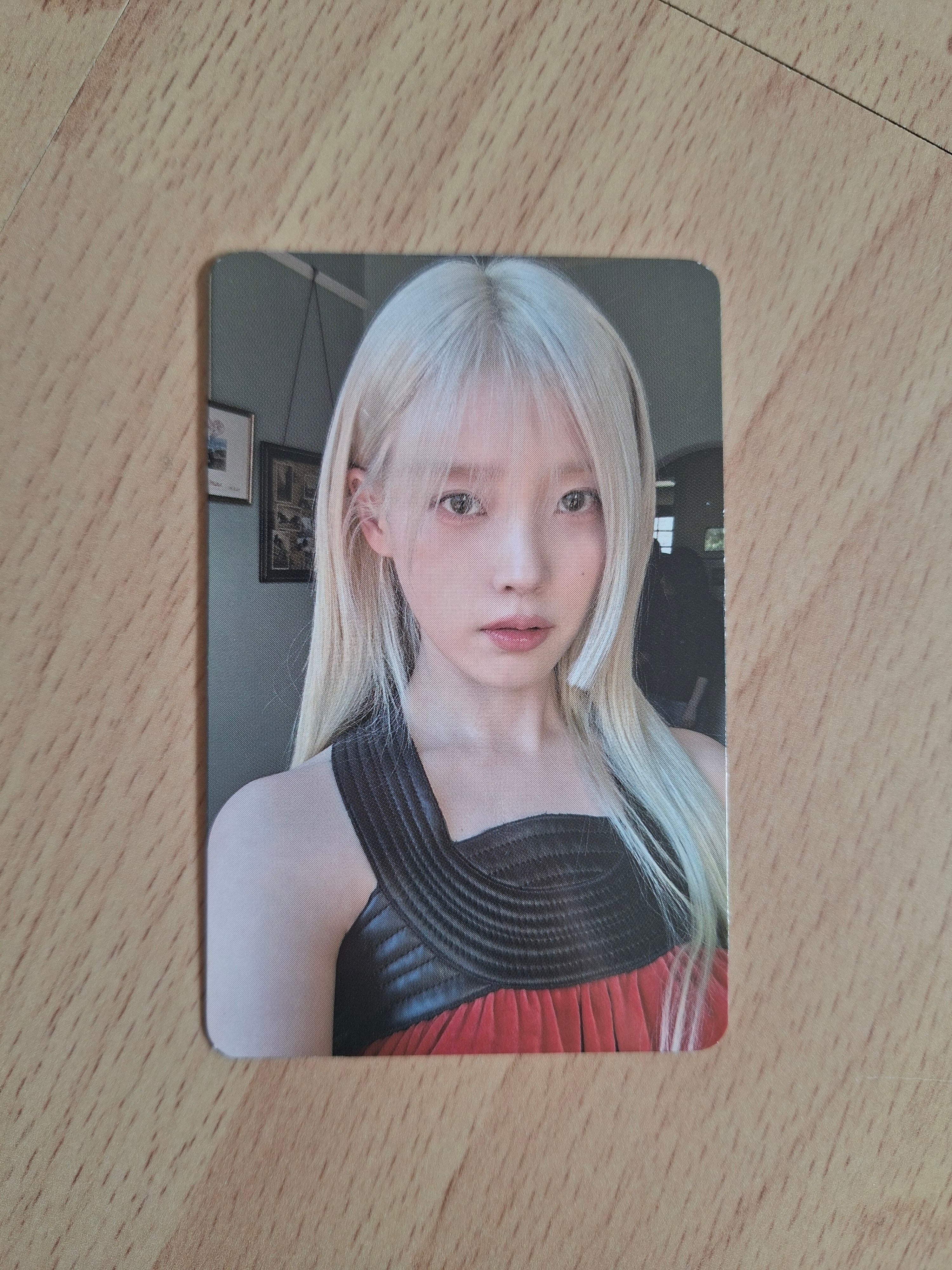 IU Concert Tin Photocard