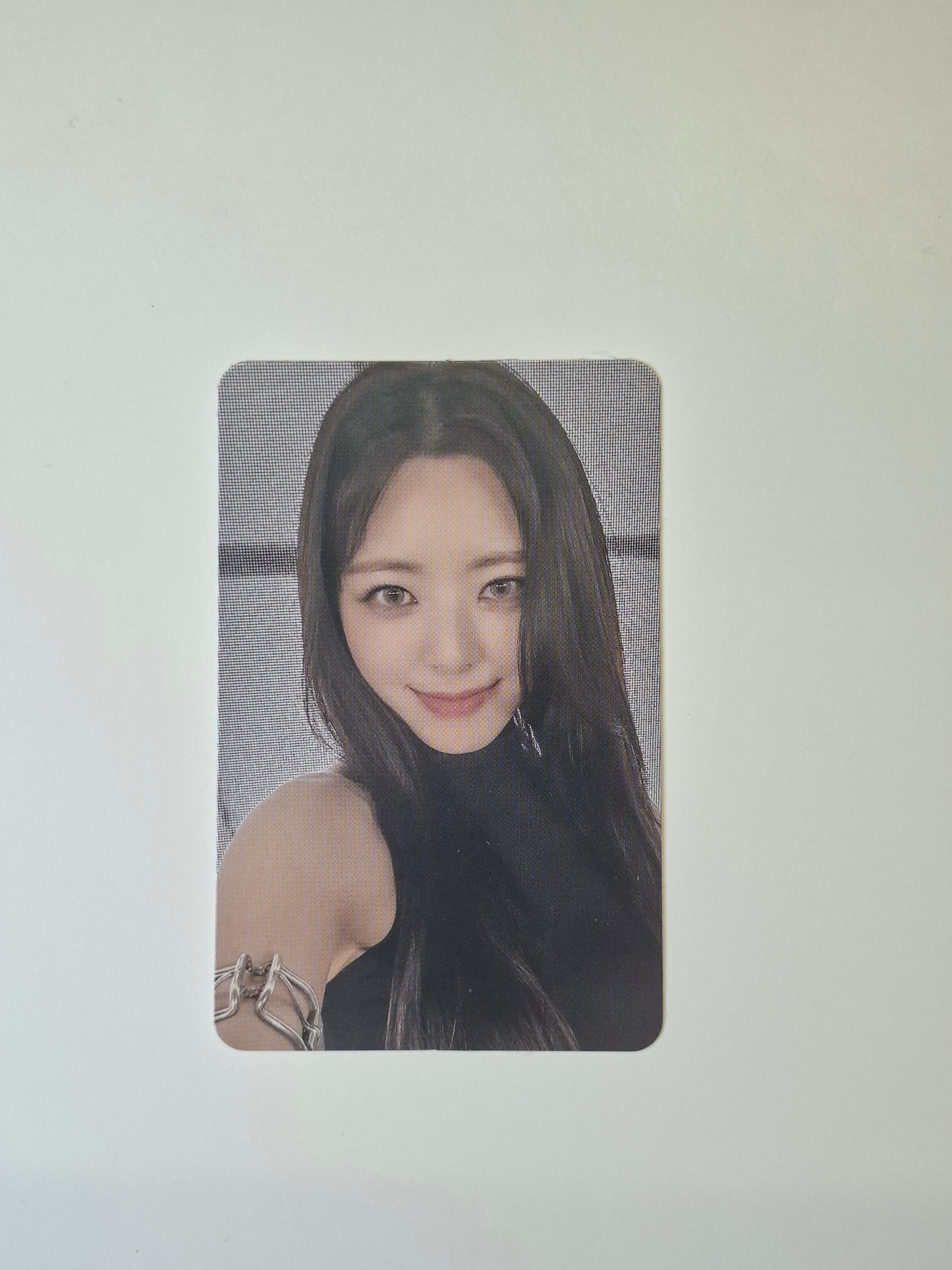 Itzy Cheshire Yuna Soundwave Lucky Draw