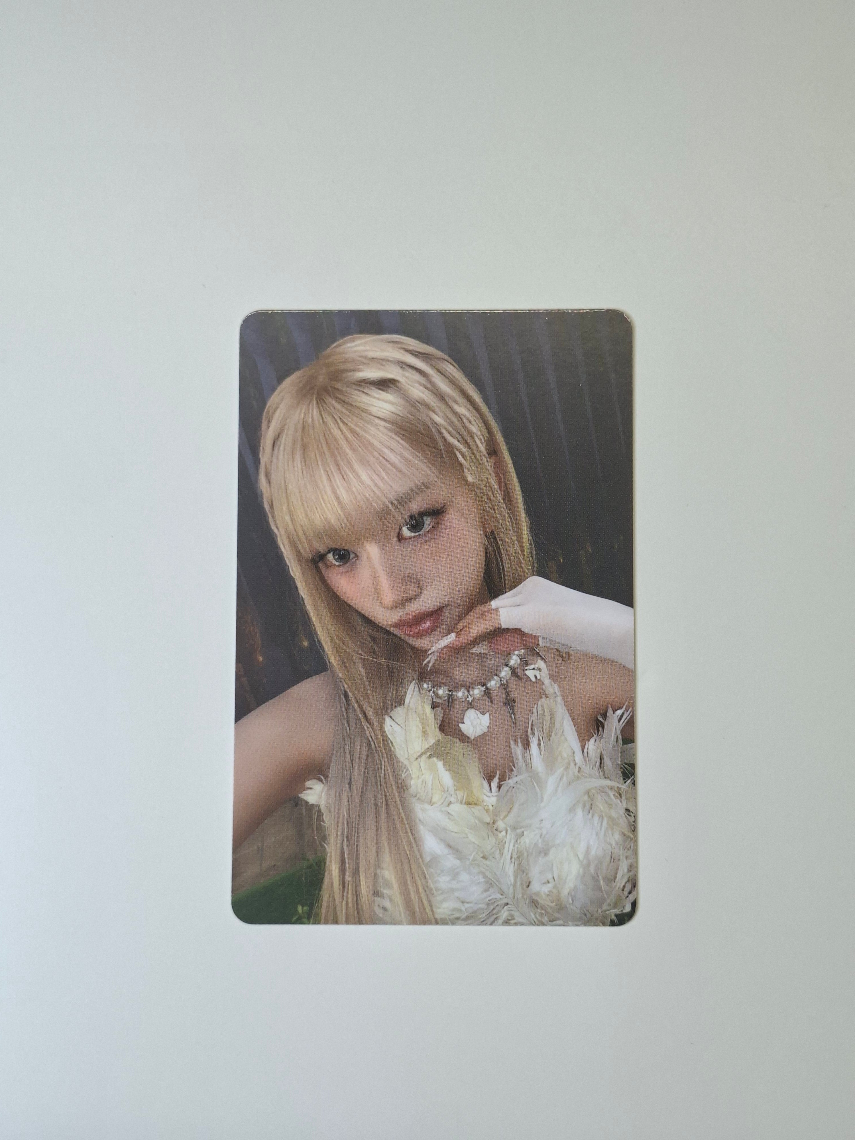 Meovv Bite Now Pop Up Collect Case Photocard