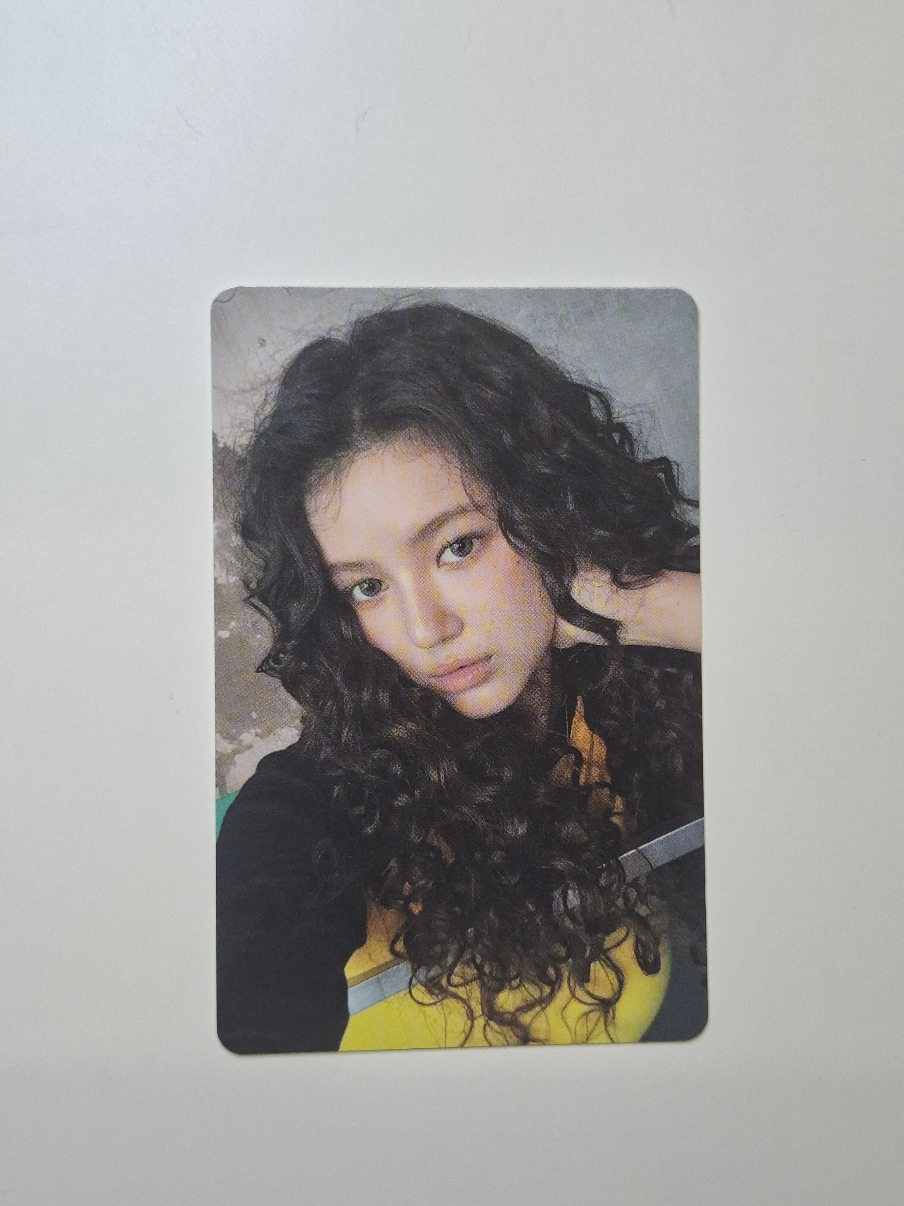 NewJeans Line Friends Pop up Photocard