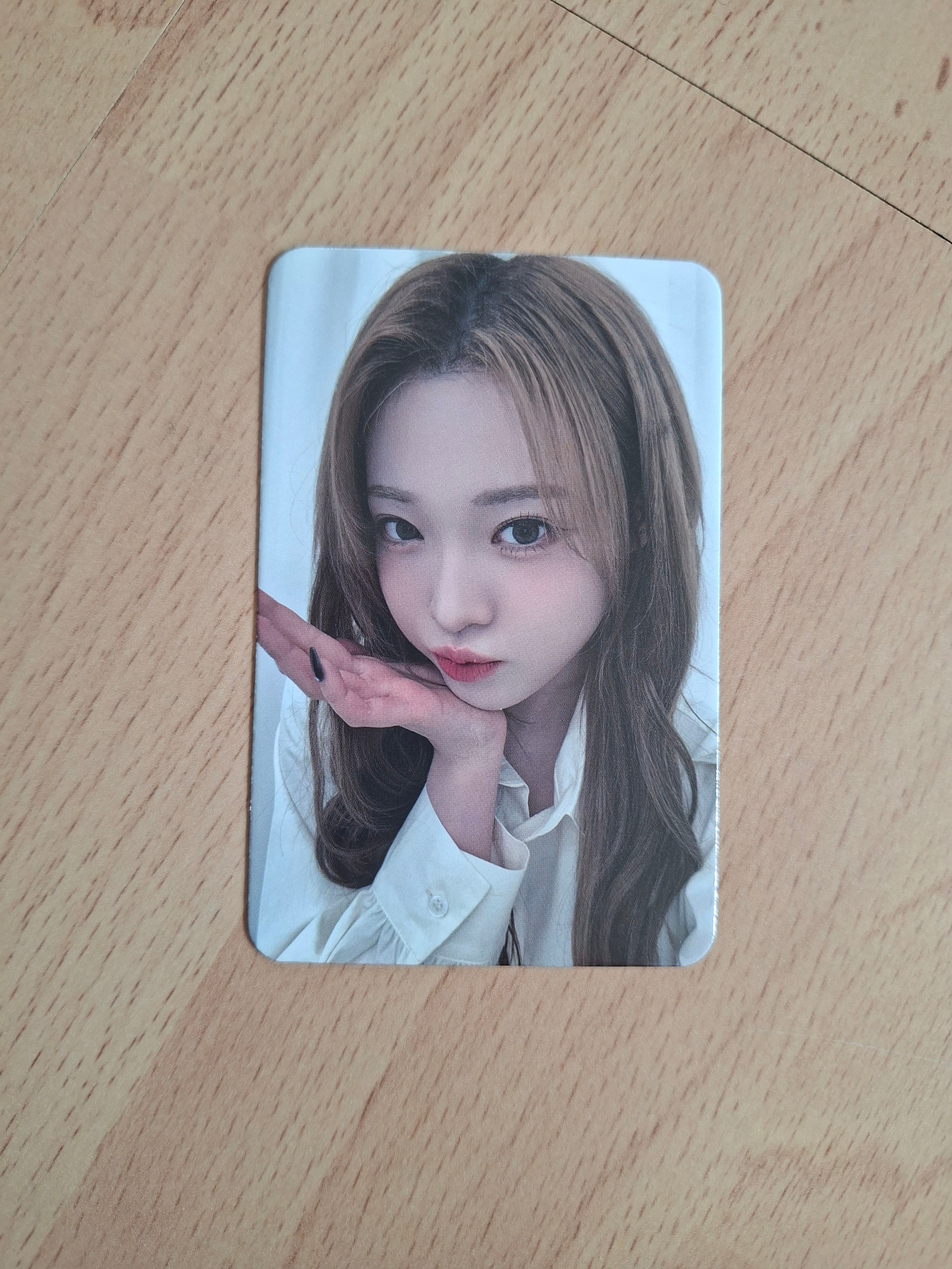 Billlie Fanconcert entry gift