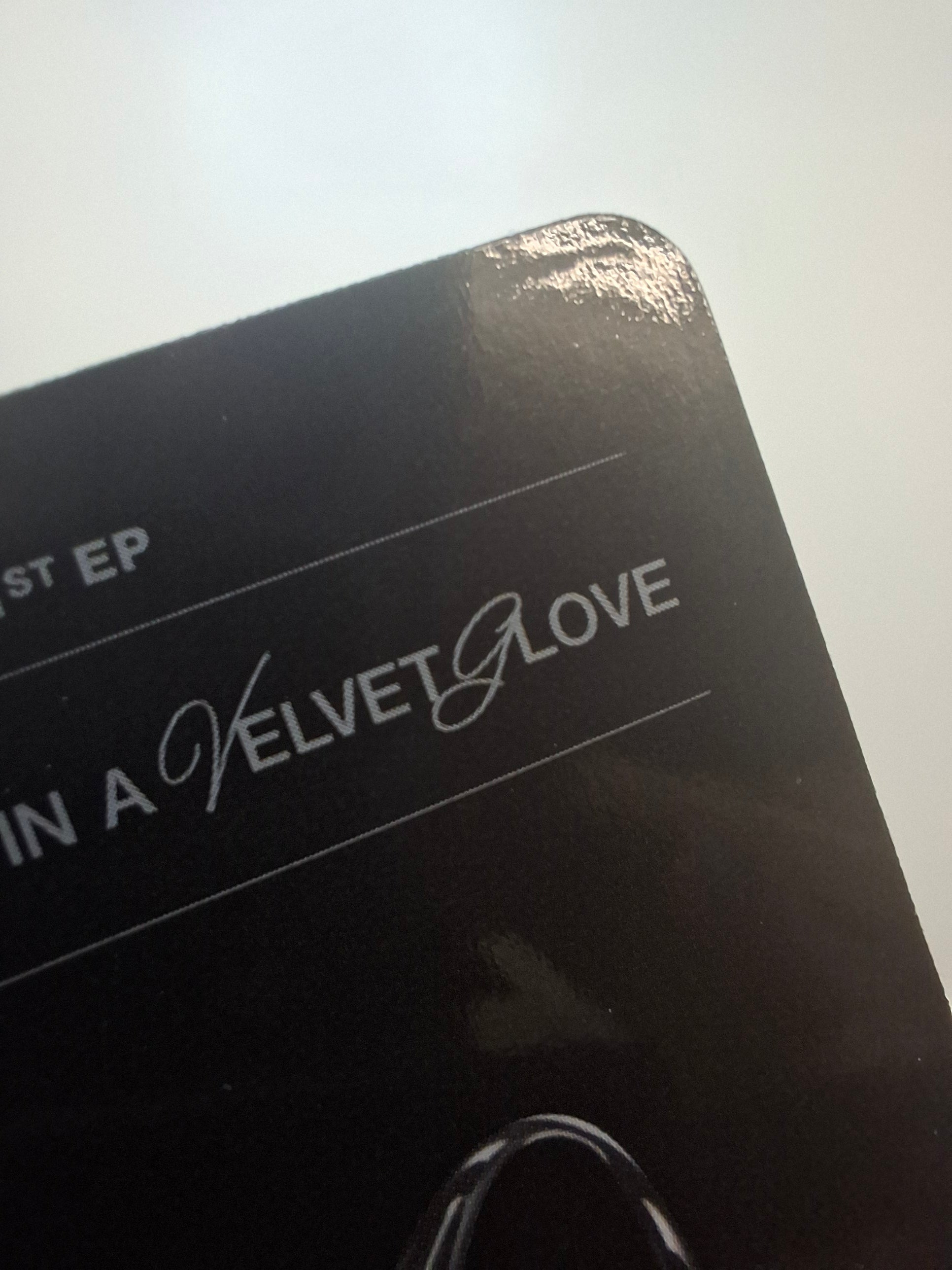 Jini An Iron Hand in a Velvet Glove Album Photocard