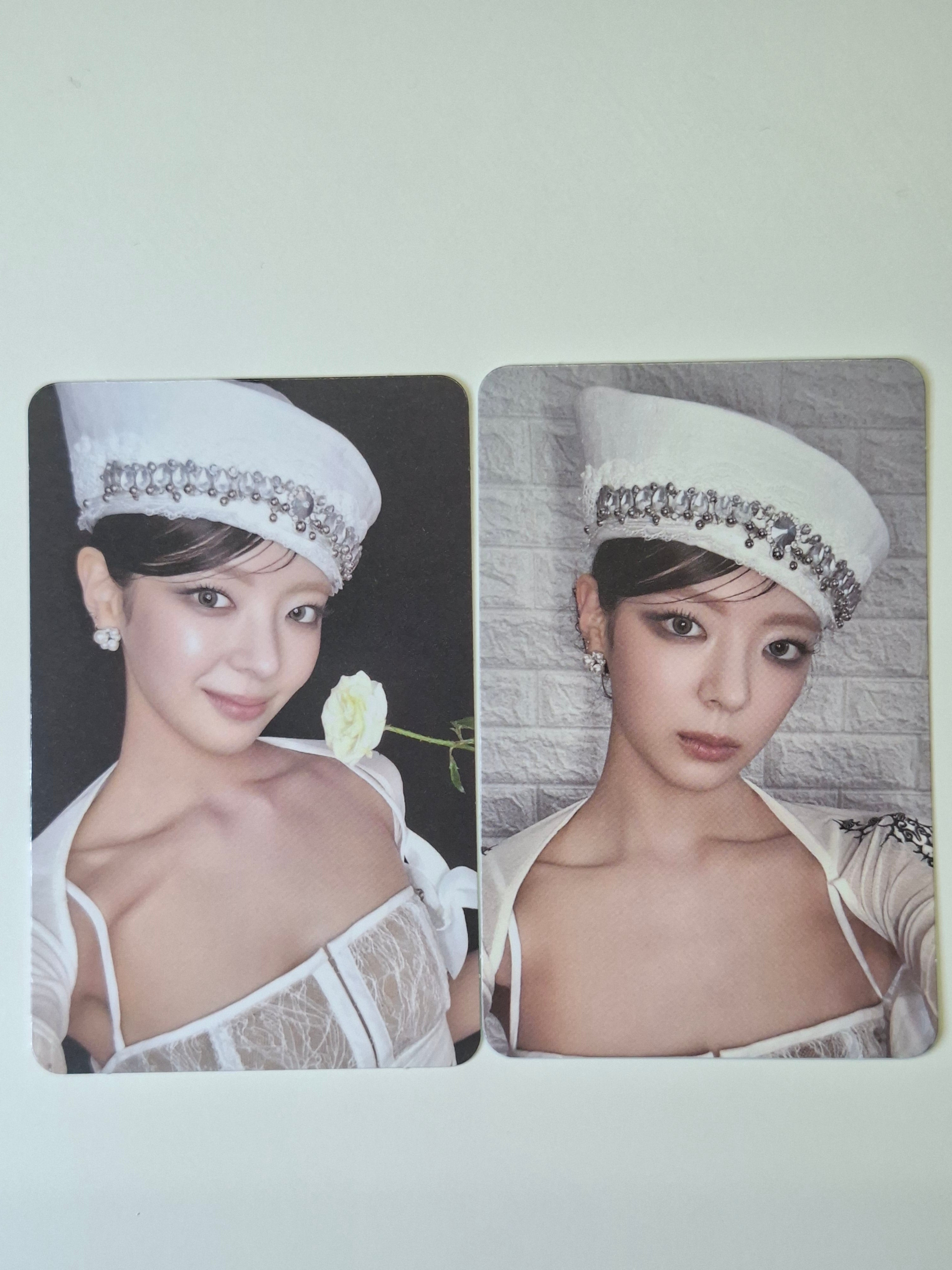 Motto Lia Album Photocard