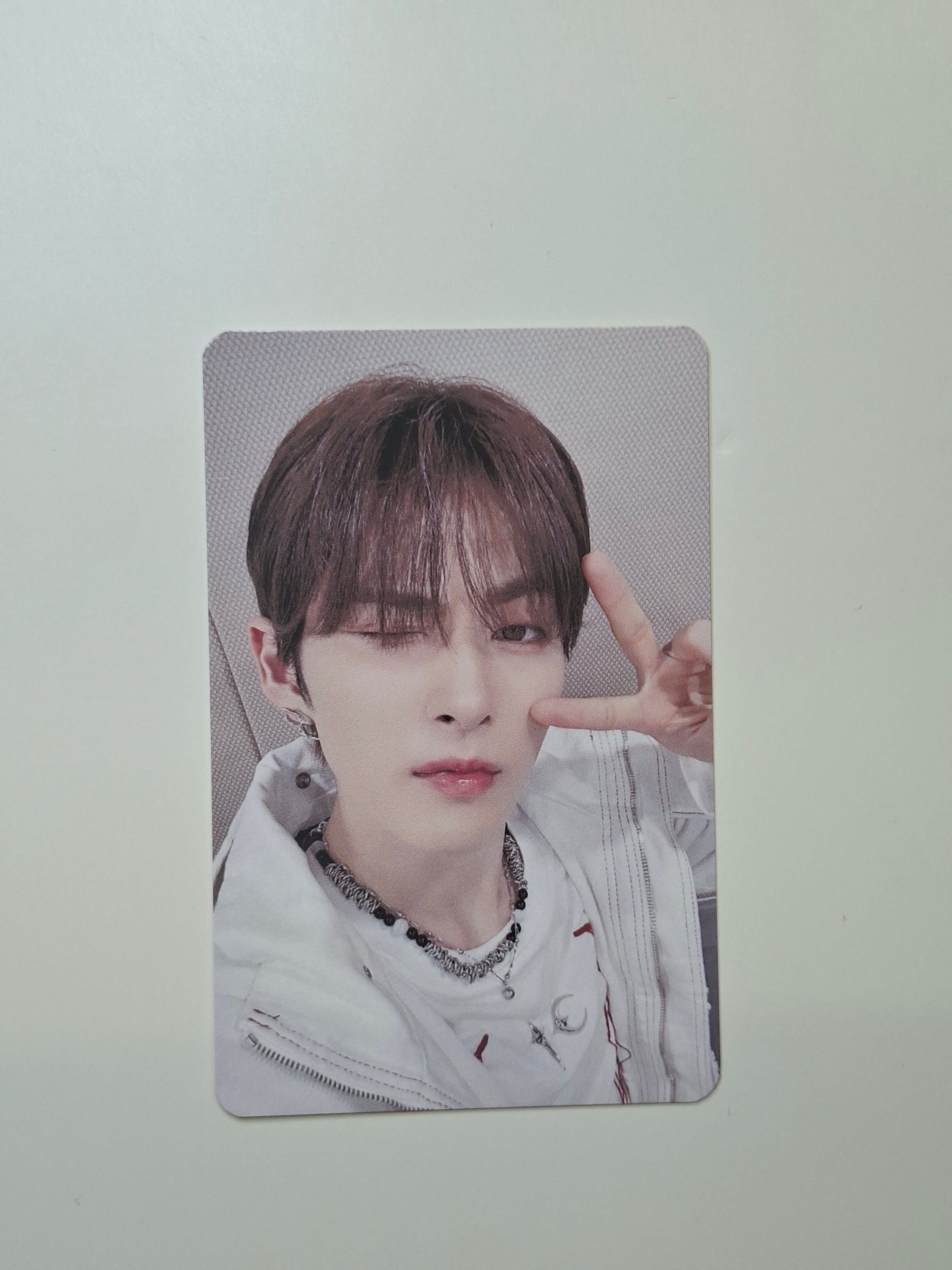Lun8 Awakening K-Idol Pop up Photocard