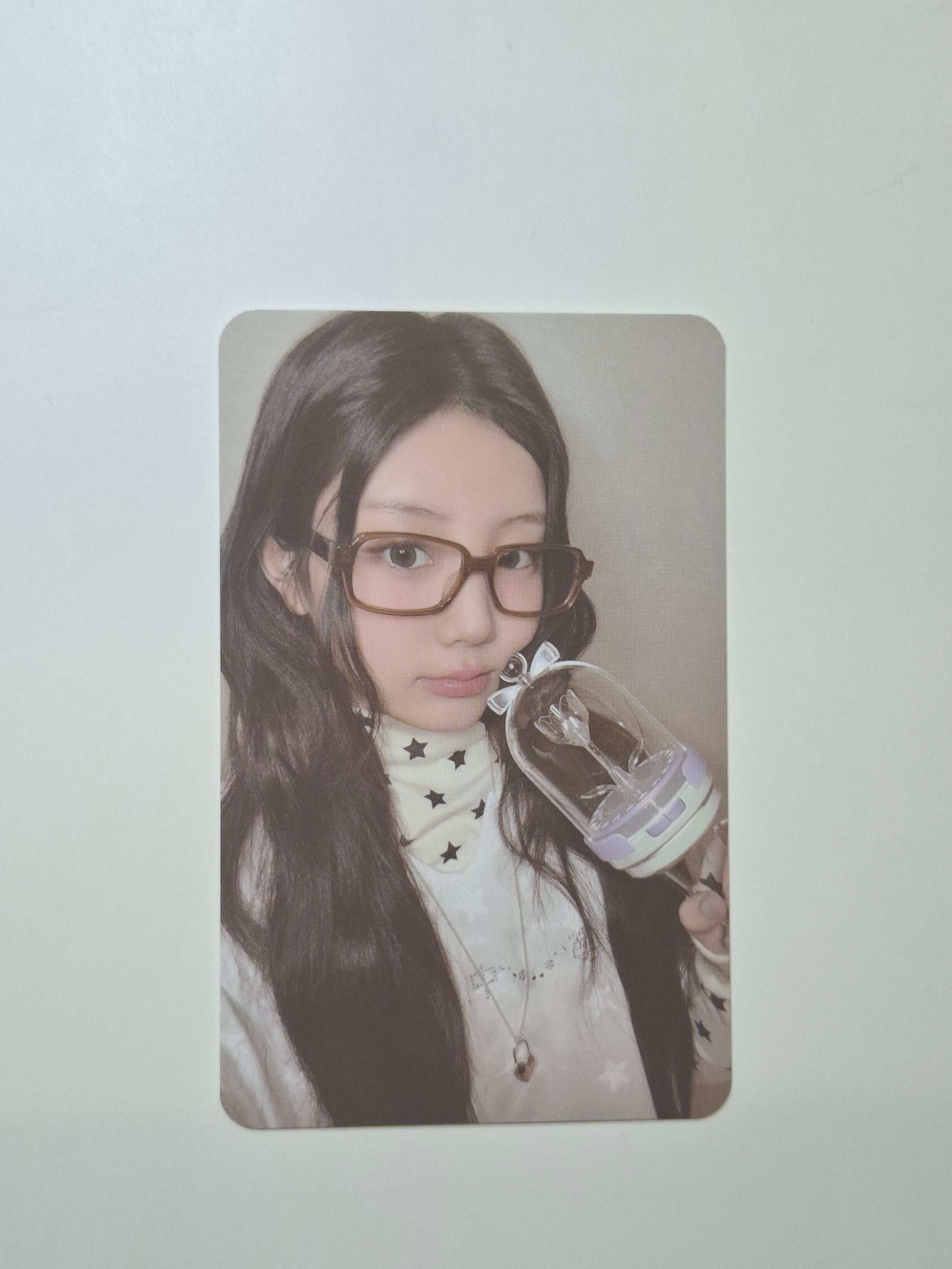Illit Lightstick Photocard