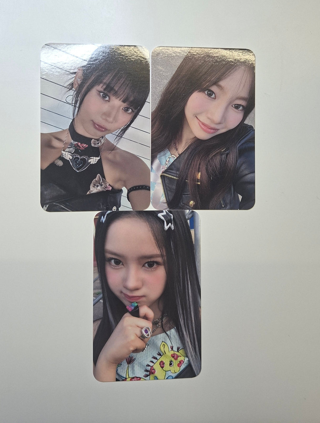 Unis Curious Hello82 Signed Album Event Photocard