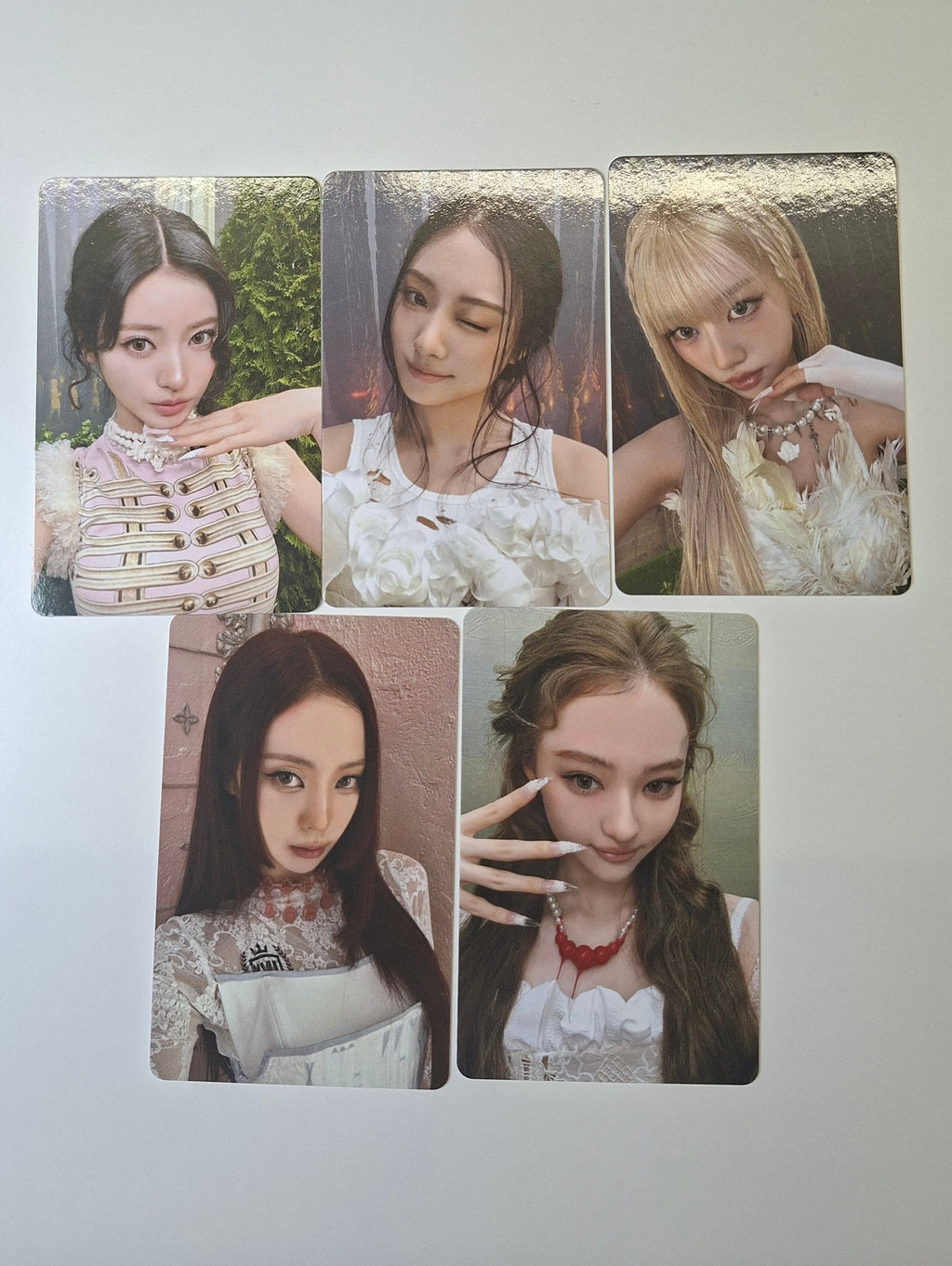 Meovv Bite Now Pop Up Collect Case Photocard