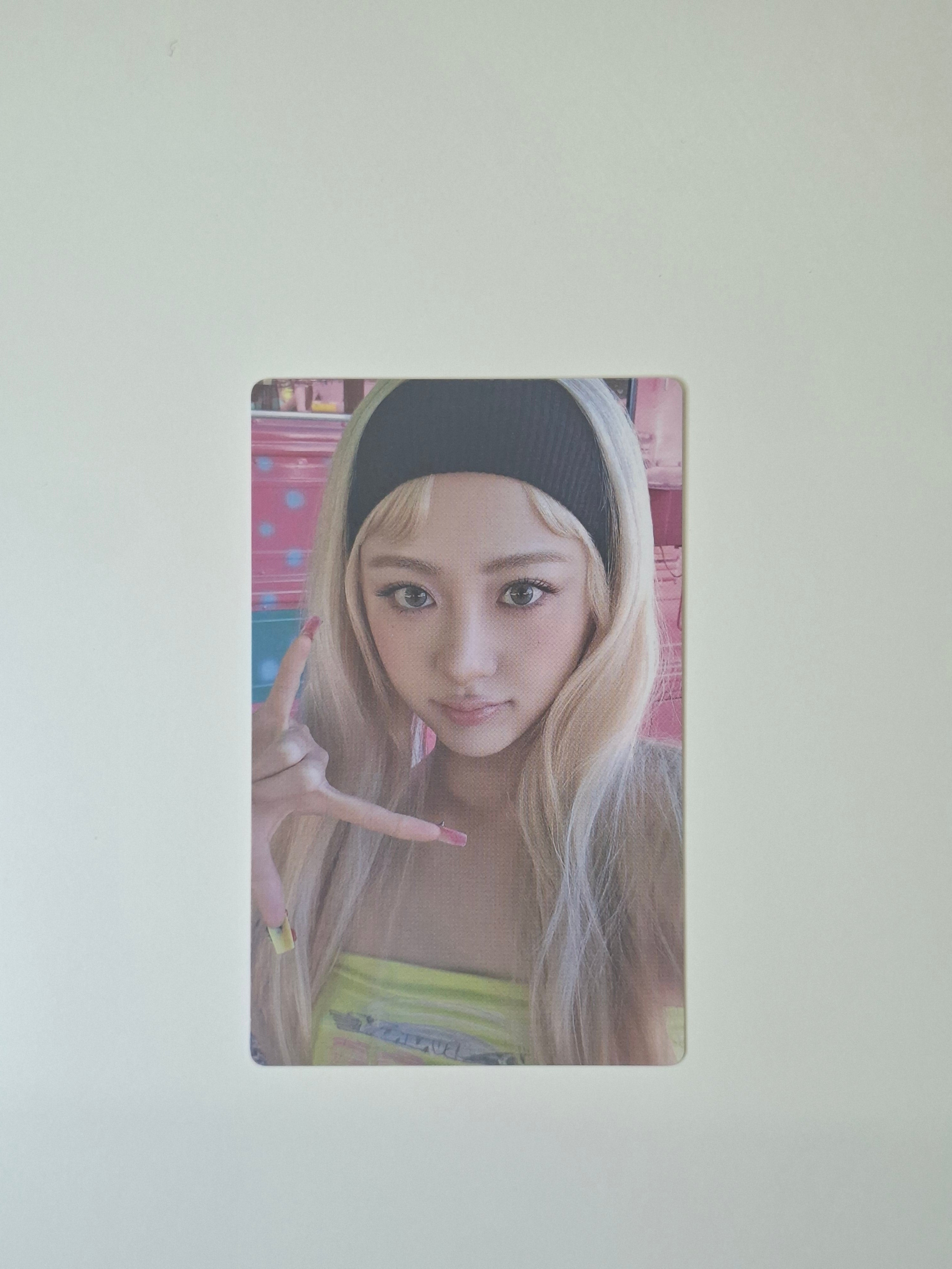 Lesserafim Different Album Photocard