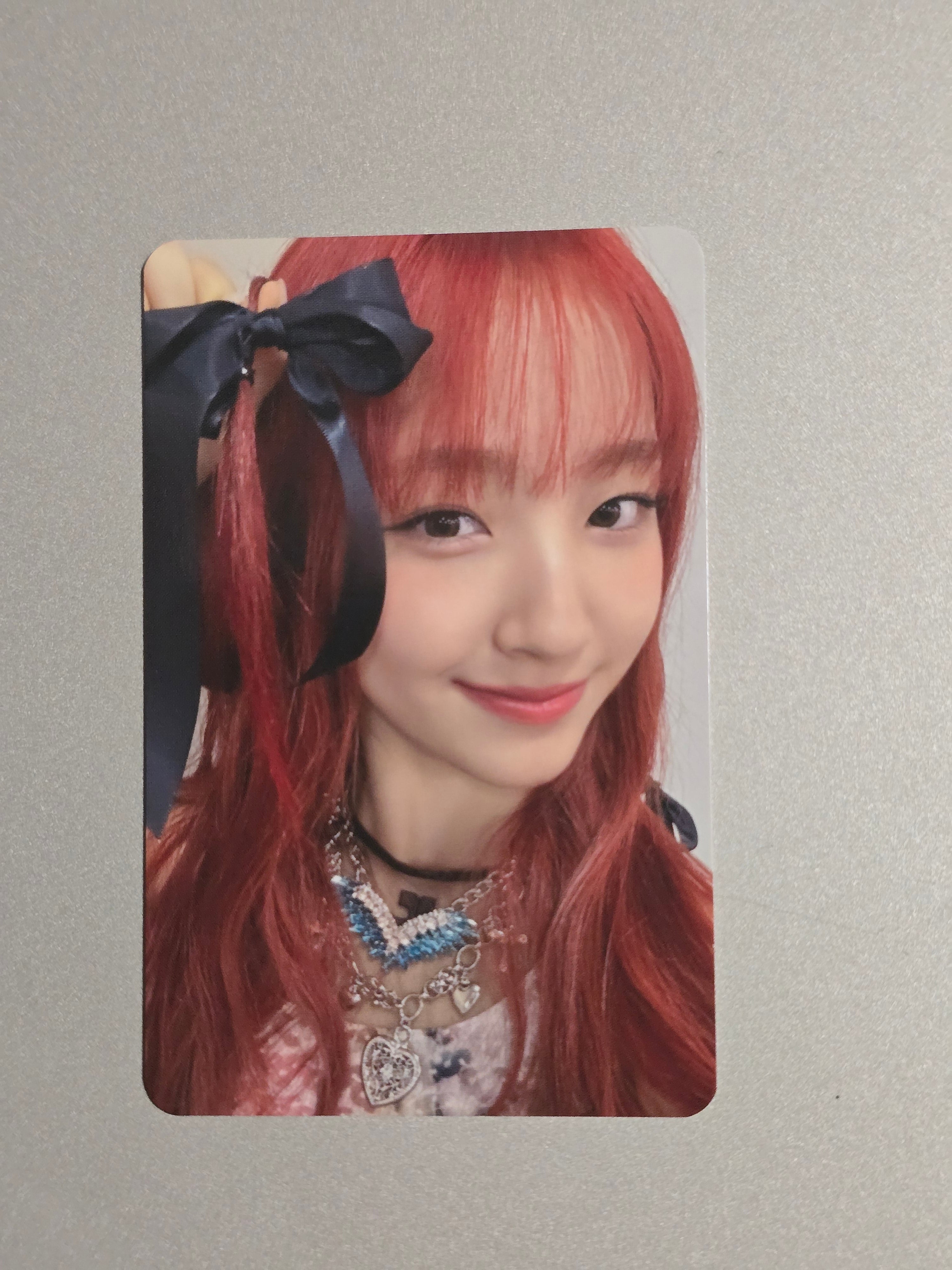 We Unis Pop up Store Photocard Set