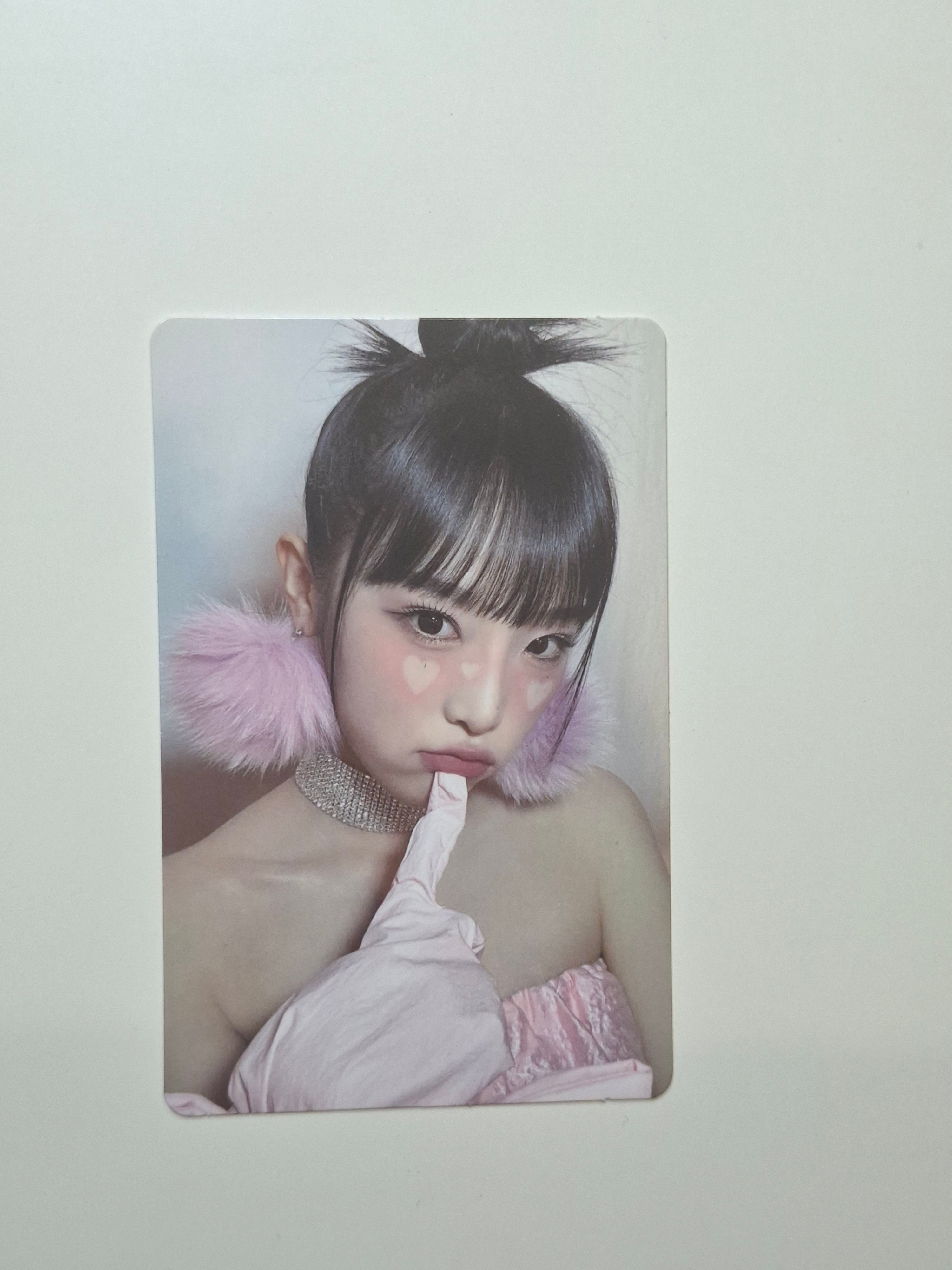 Yena Smiley Smile Version Album Photocard