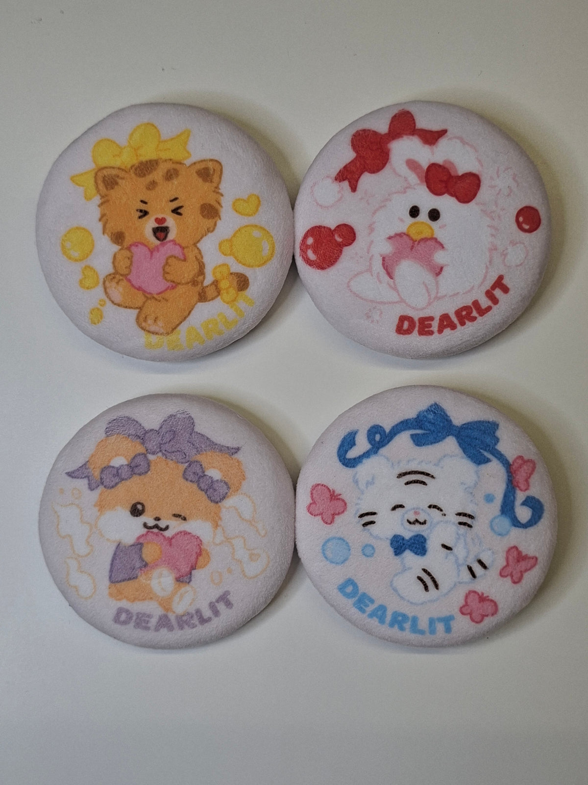 Illit Dearlit Can Badge
