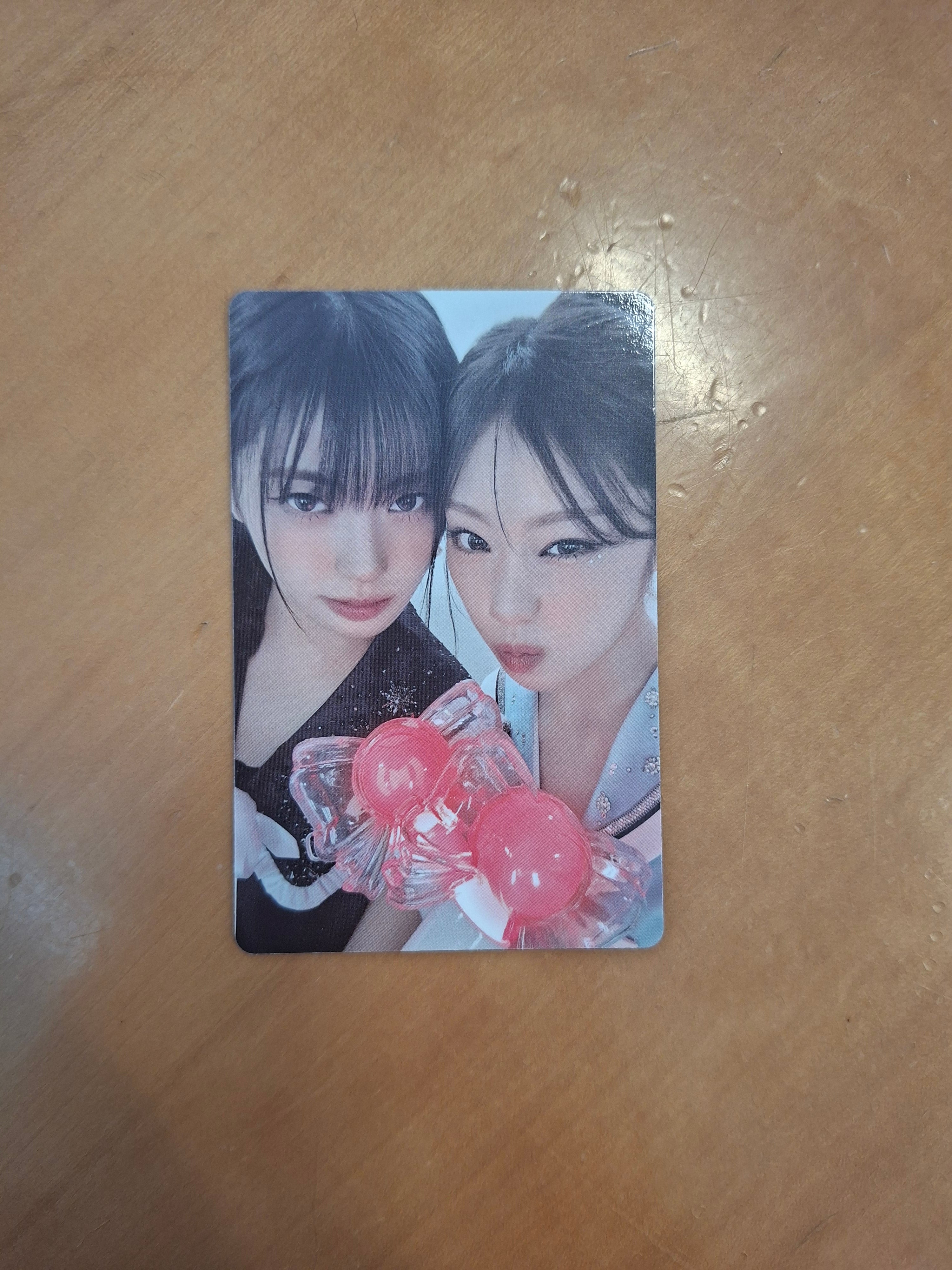 Izna Lightband Photocard