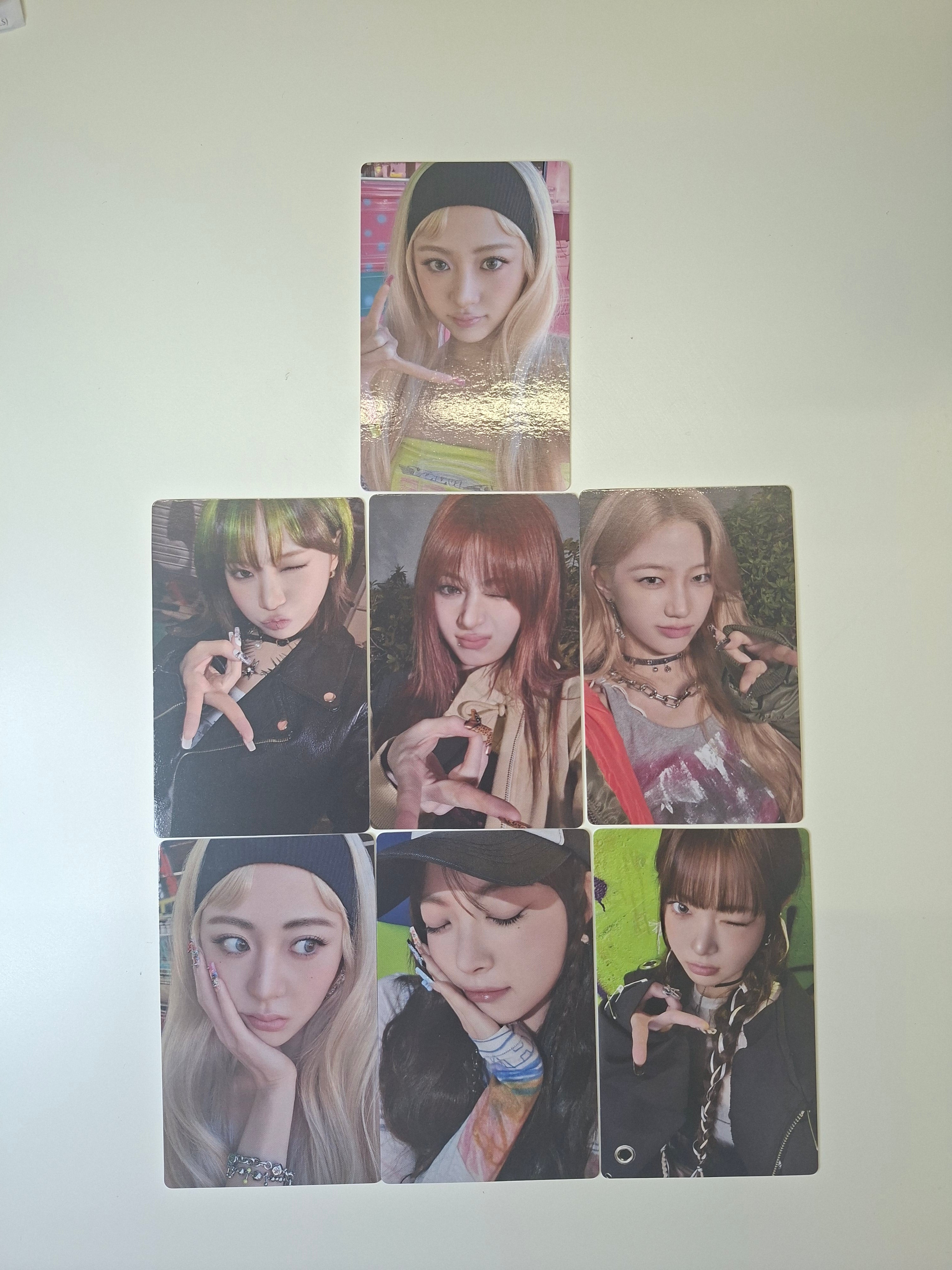 Lesserafim Different Album Photocard