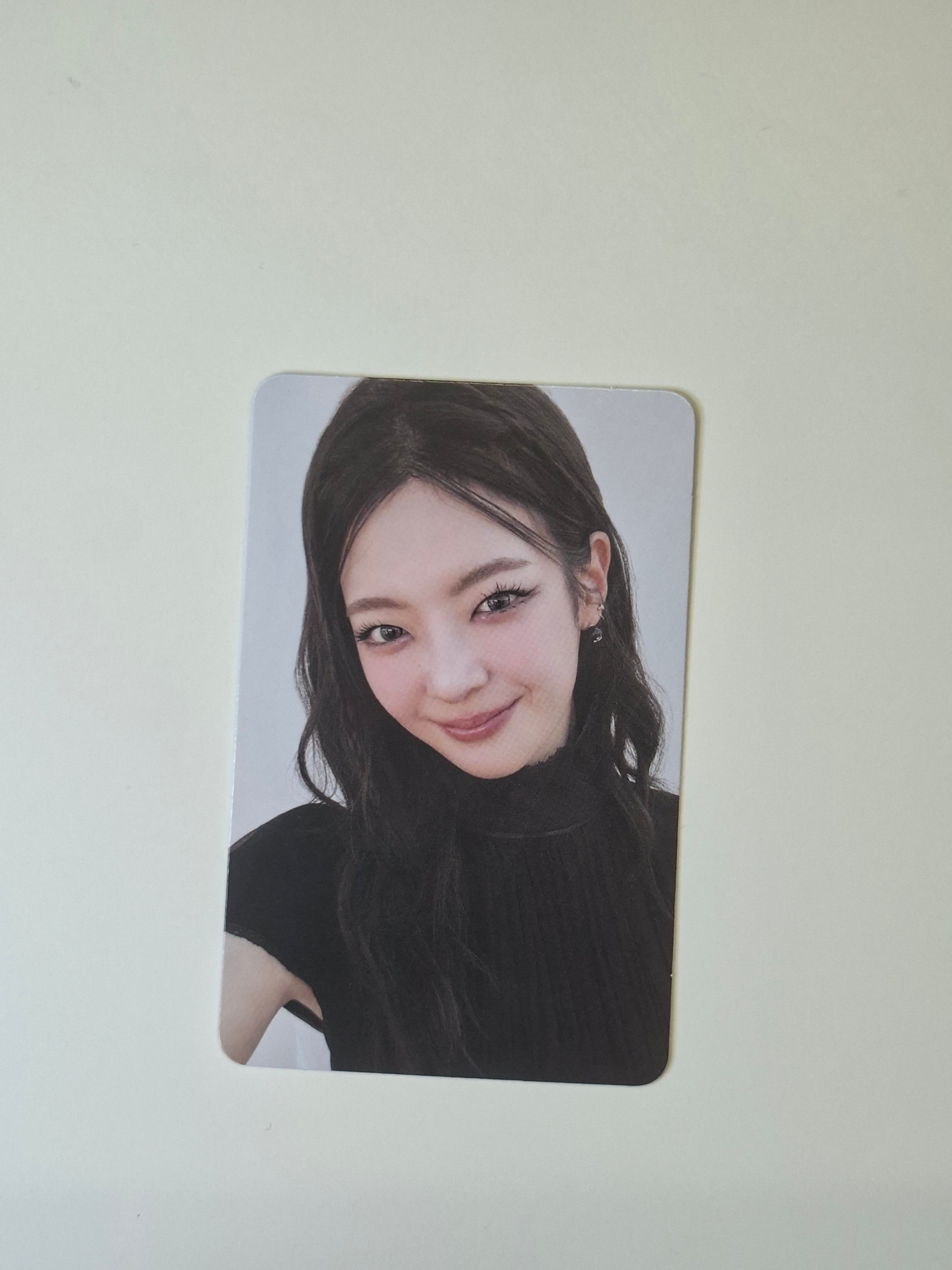 Itzy Tunnel Vision Photobook Album Photocard