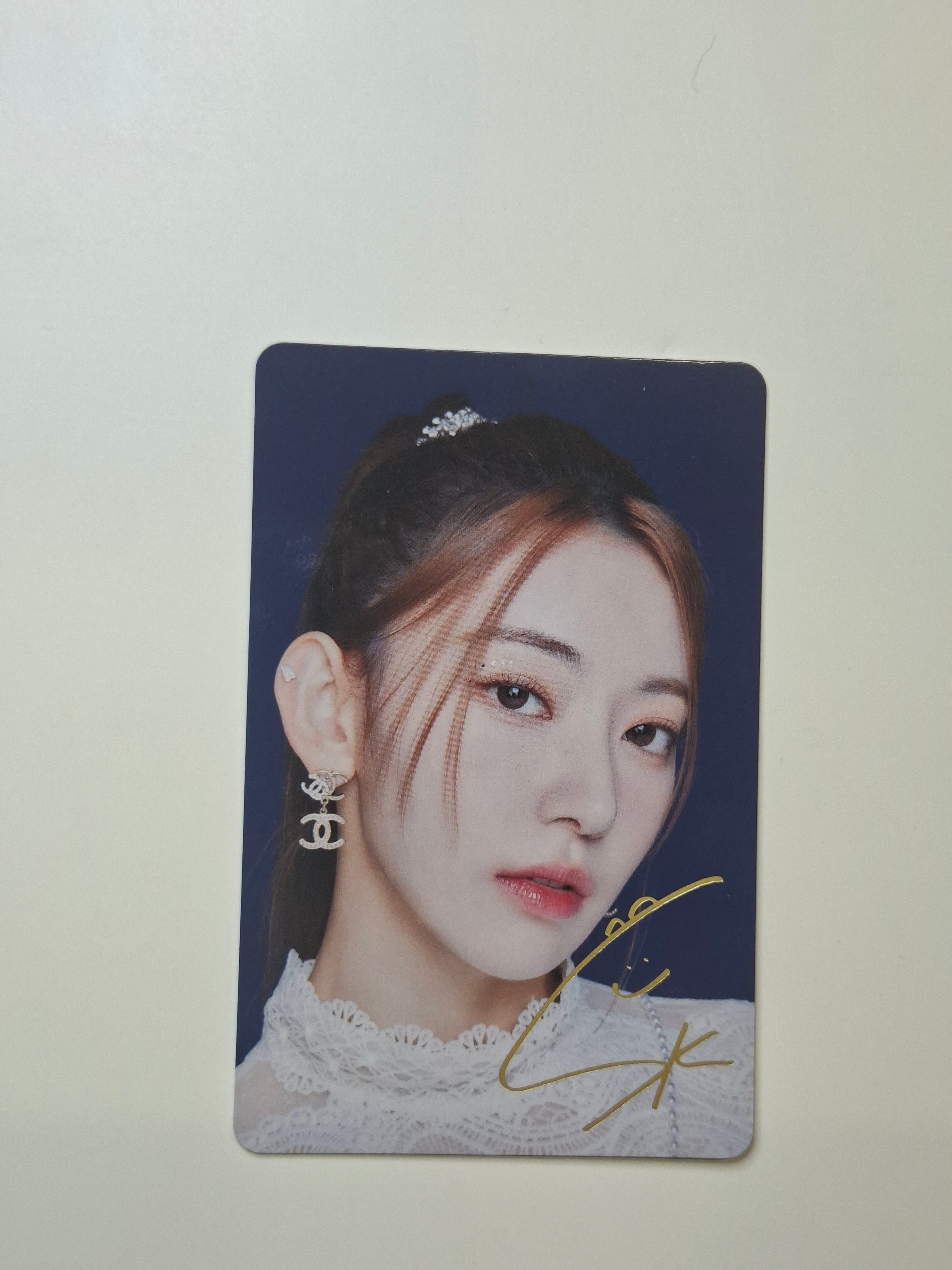 Lesserafim Fearless Japan Trading Card