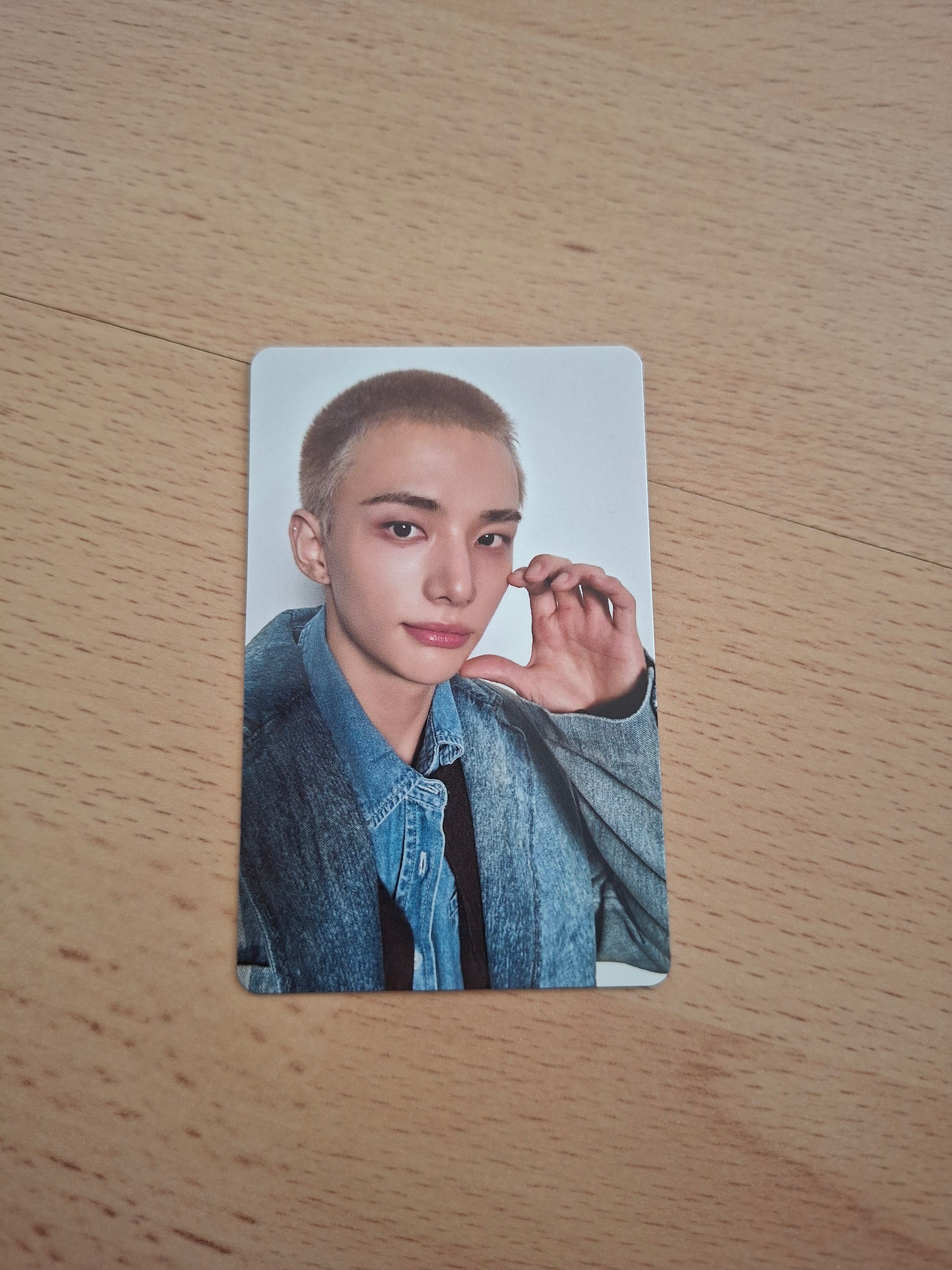 Stray Kids Hollow Regular Photocards