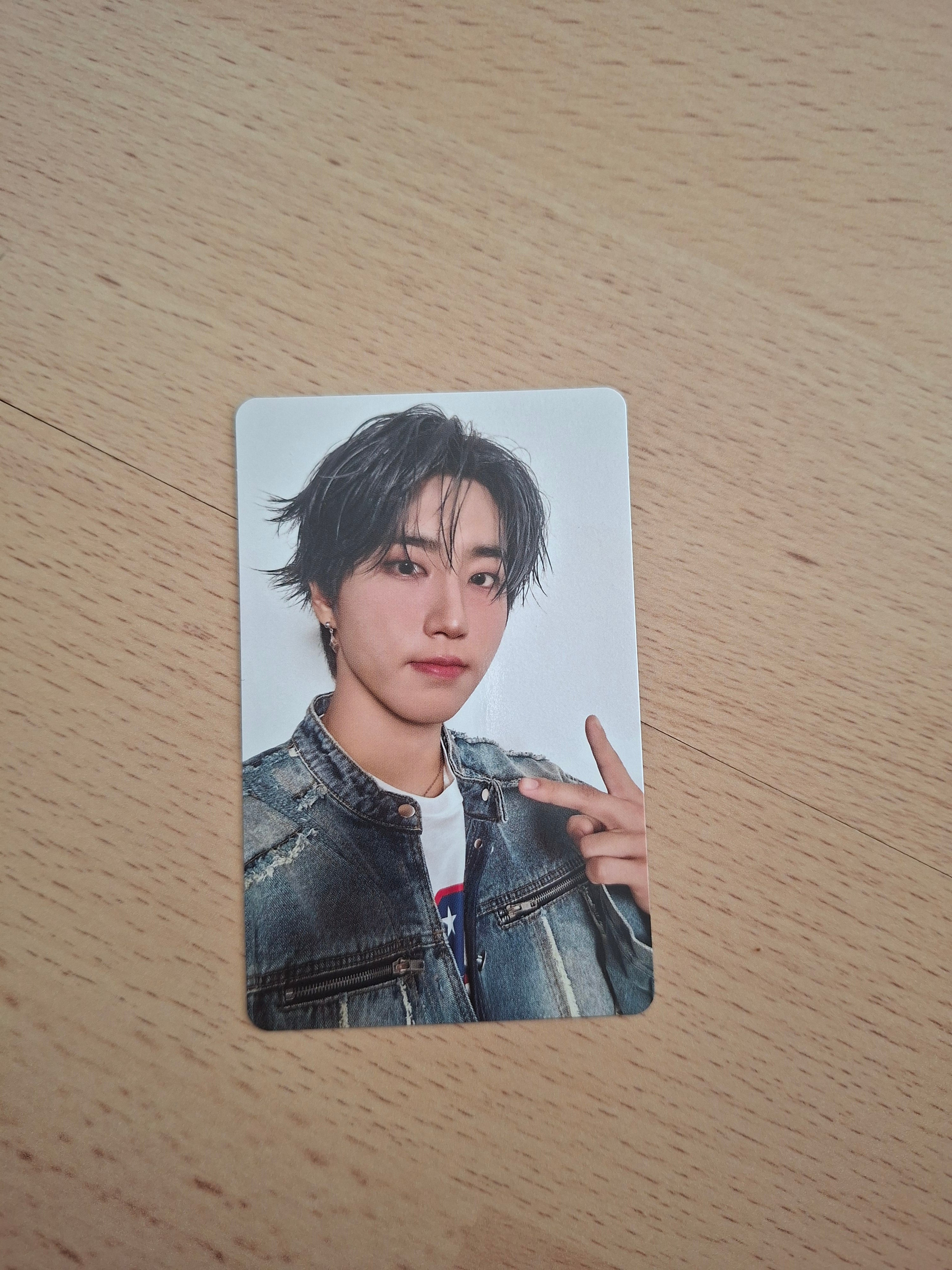 Stray Kids Hollow Regular Photocards