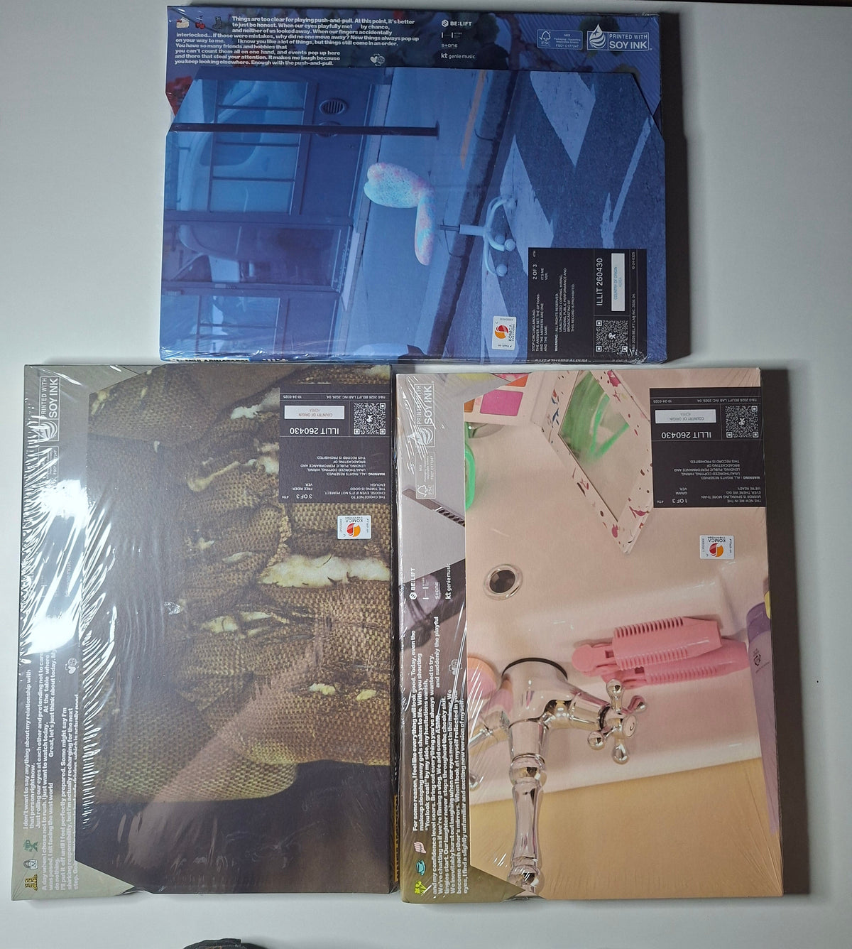 Illit MAMIHLAPINATAPAI Photobook