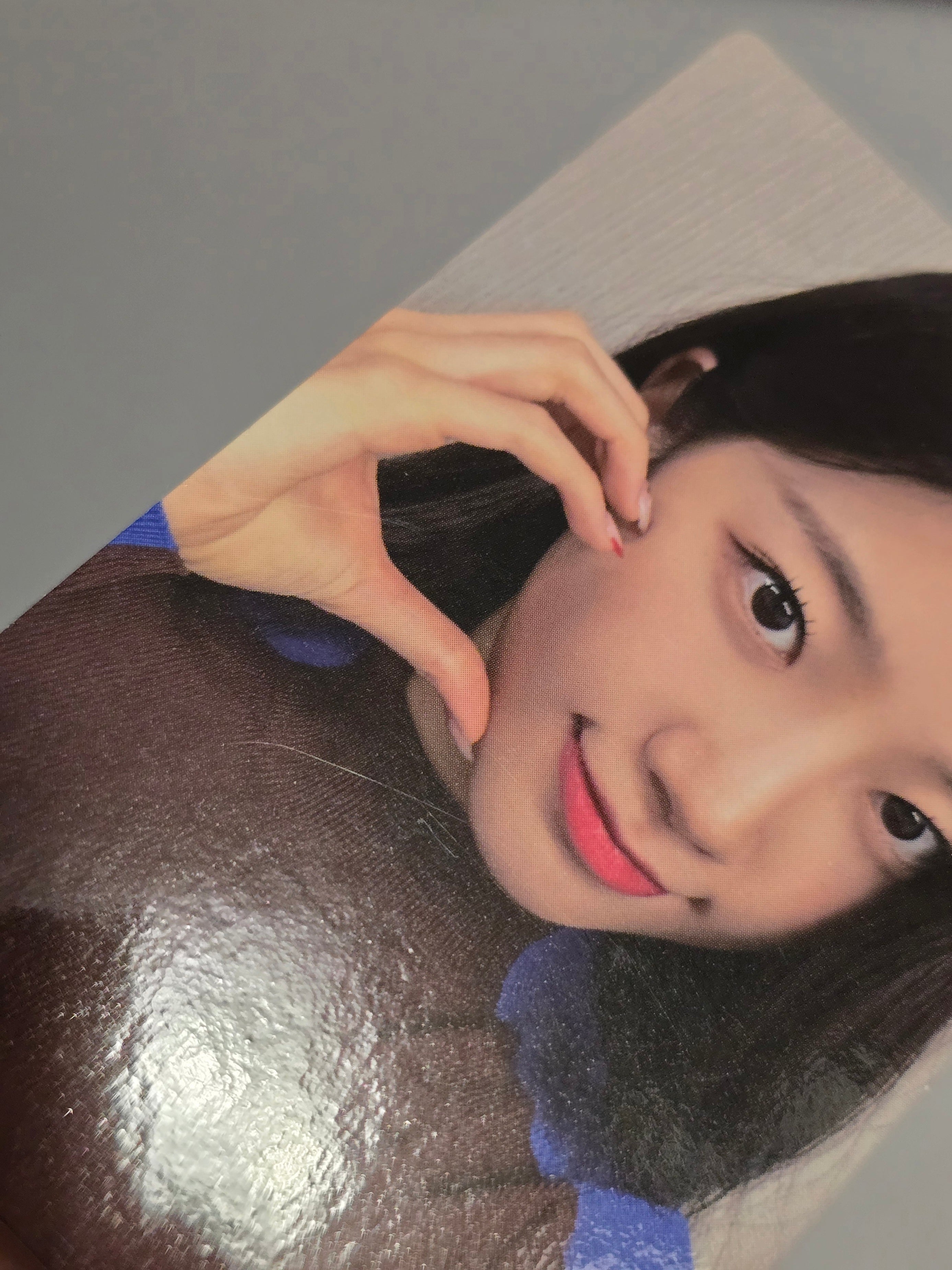 LESSERAFIM Global Fanclub Photocard
