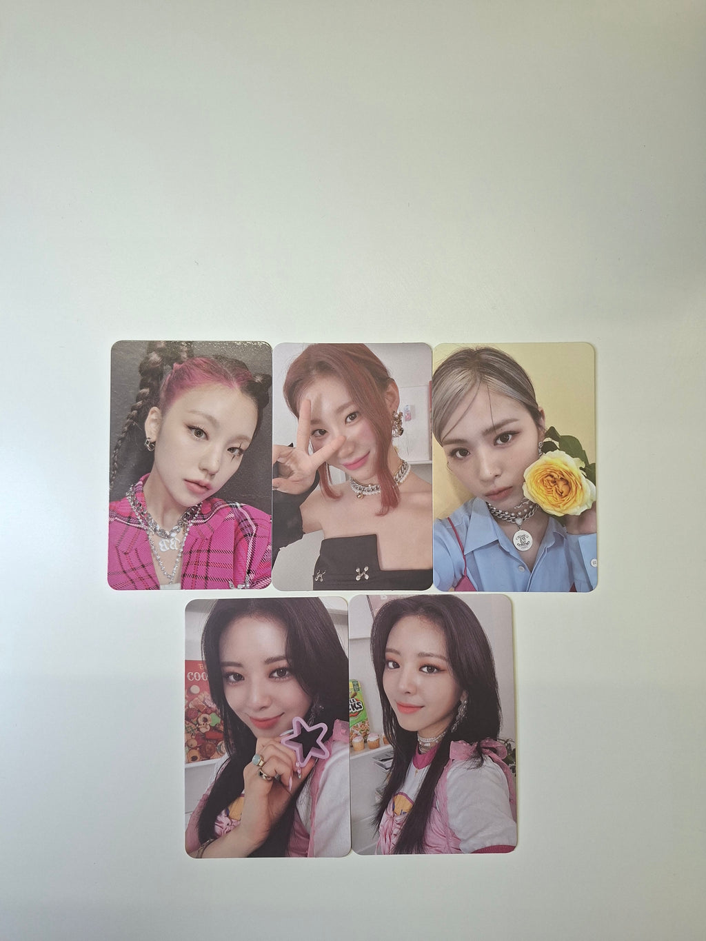 Itzy Crazy in Love Album Photocard