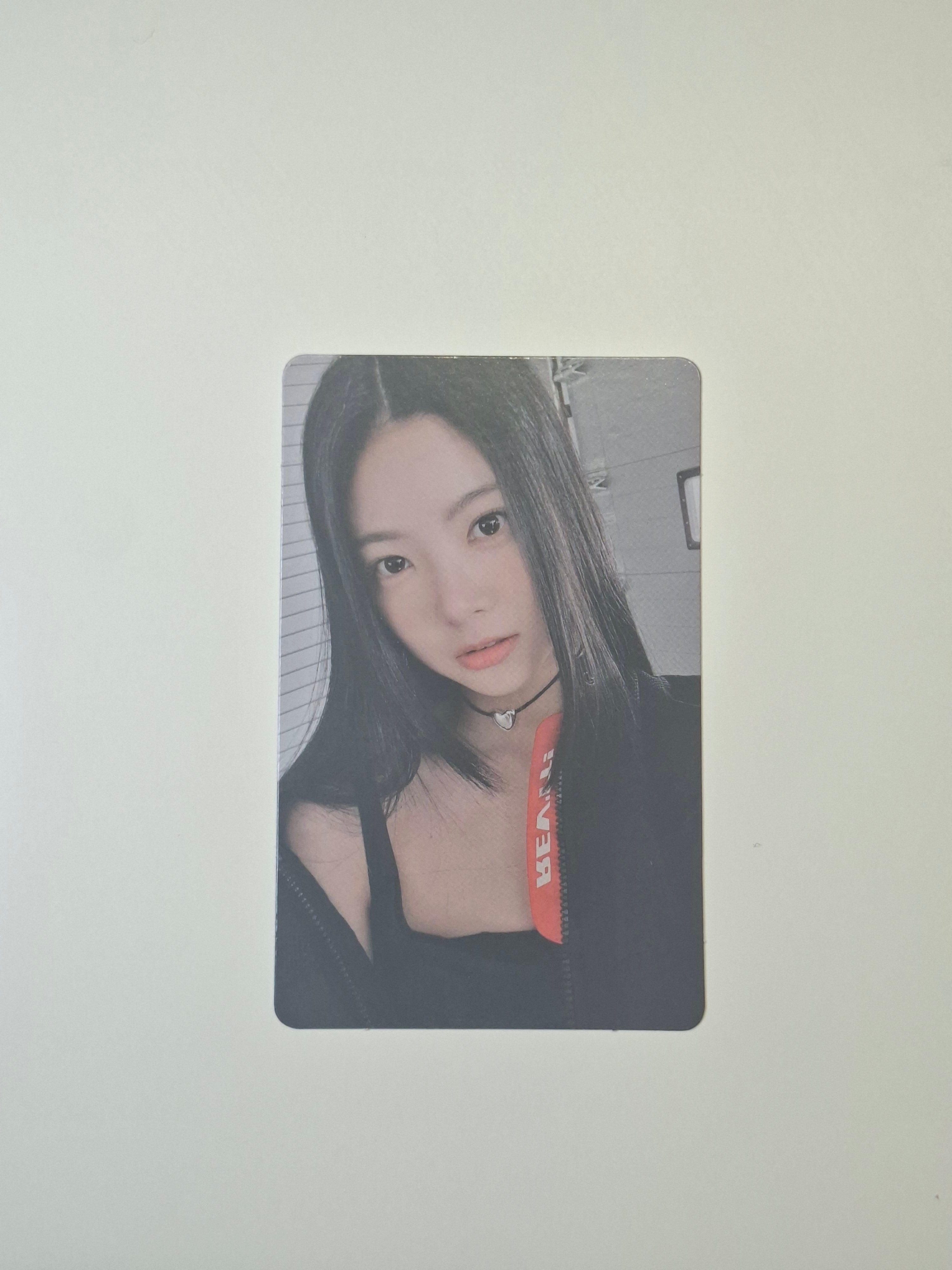 Lesserafim Fearless Album Photocard