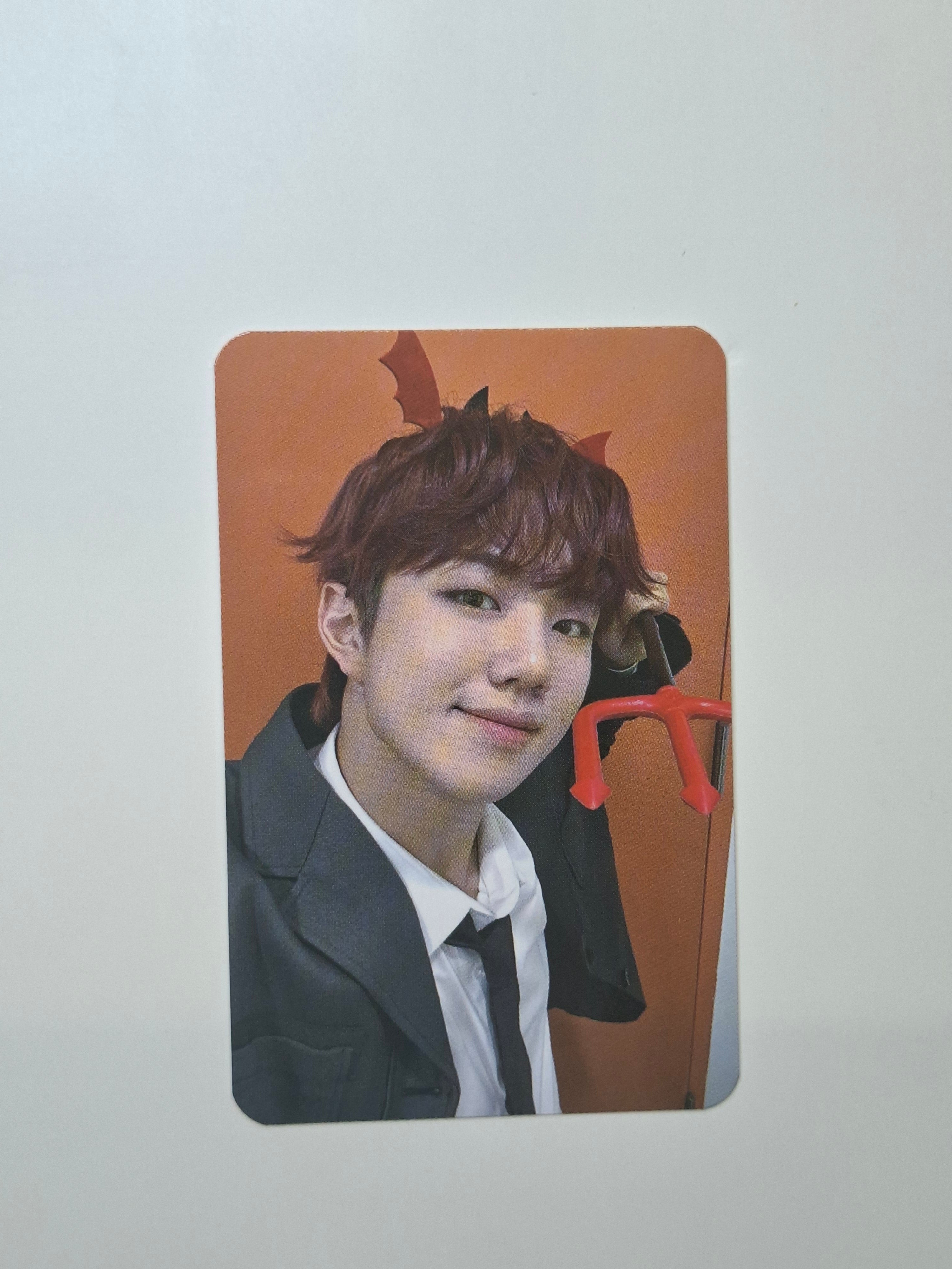Evnne Un: Seen Kpopstore Photocard