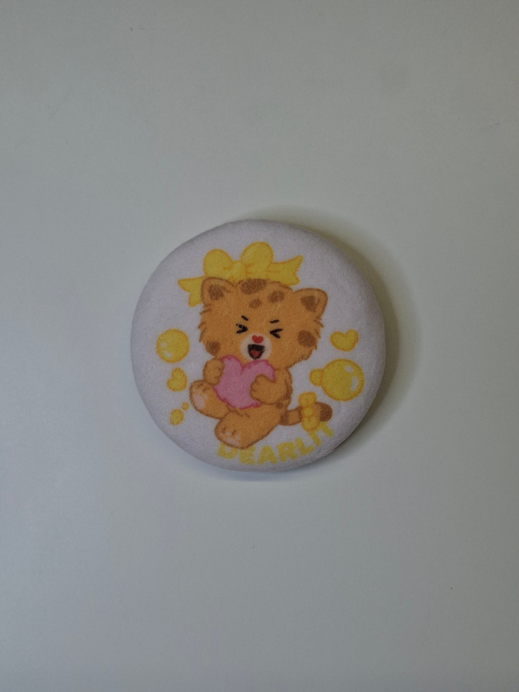 Illit Dearlit Can Badge