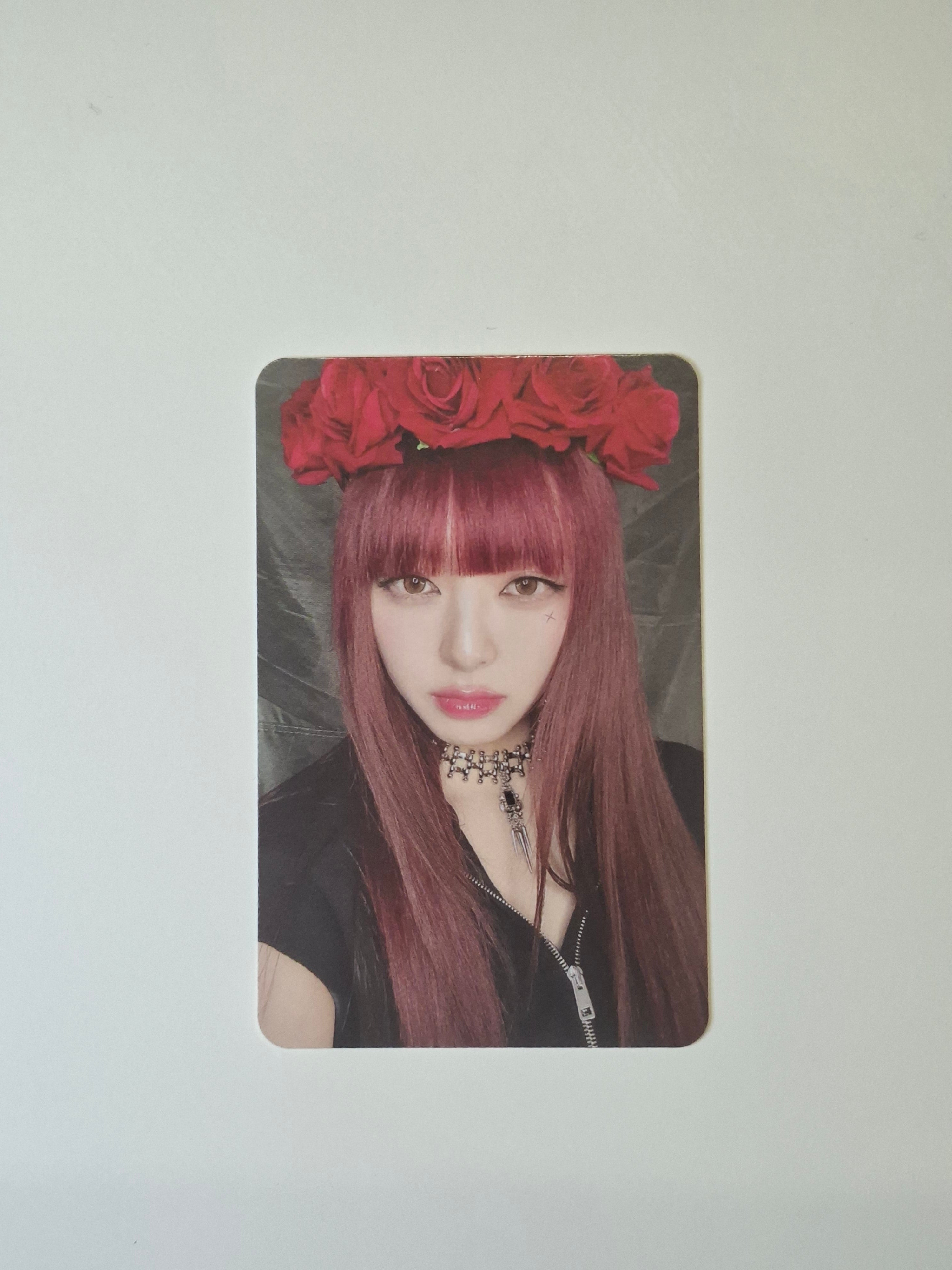Itzy Born to Be Album Photocard